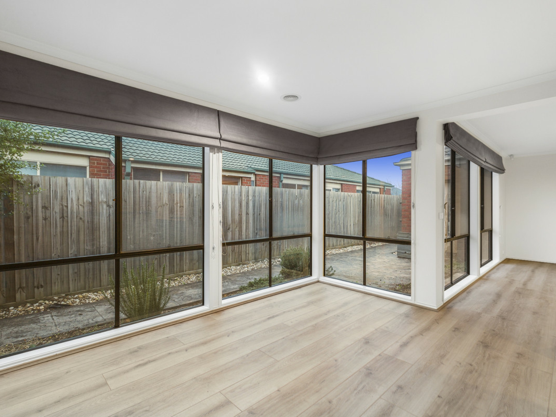 1 Dorrington Street, POINT COOK