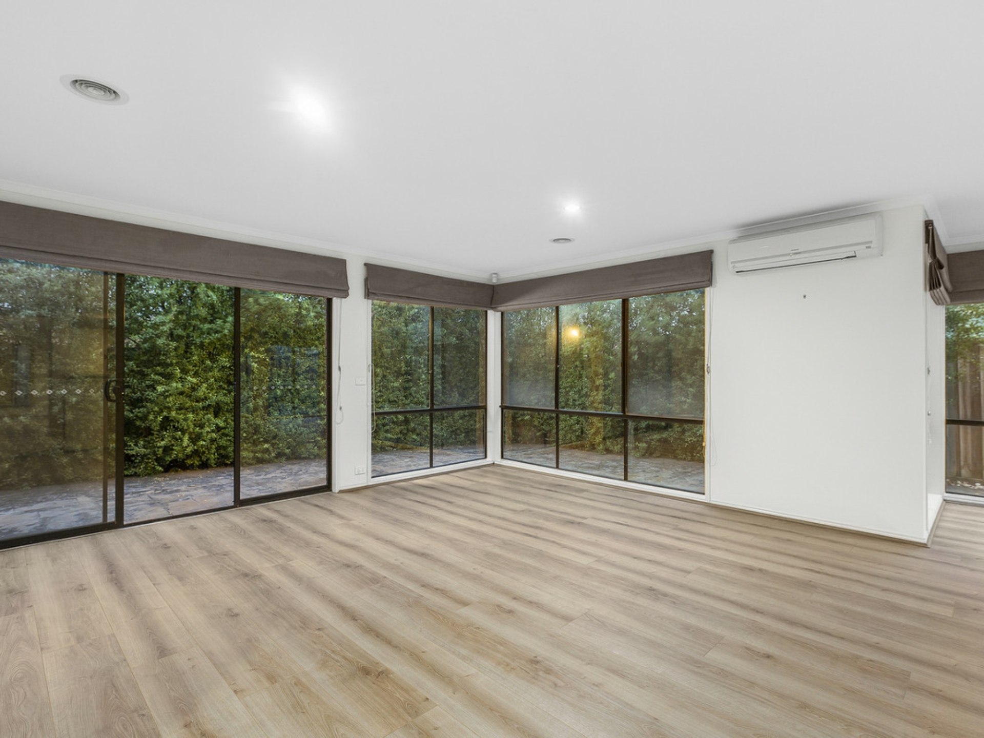 1 Dorrington Street, POINT COOK