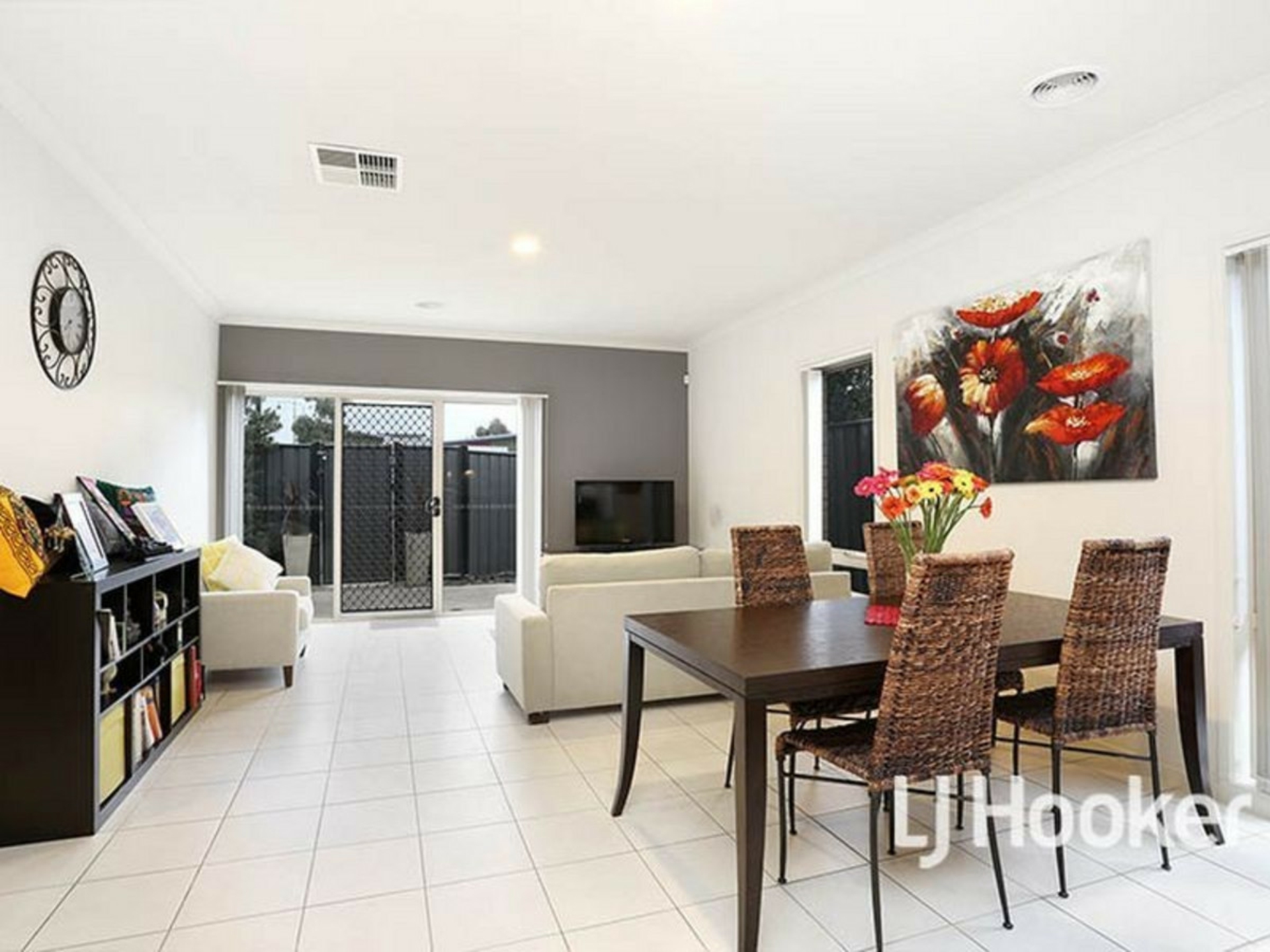 8 Tanner Mews, POINT COOK