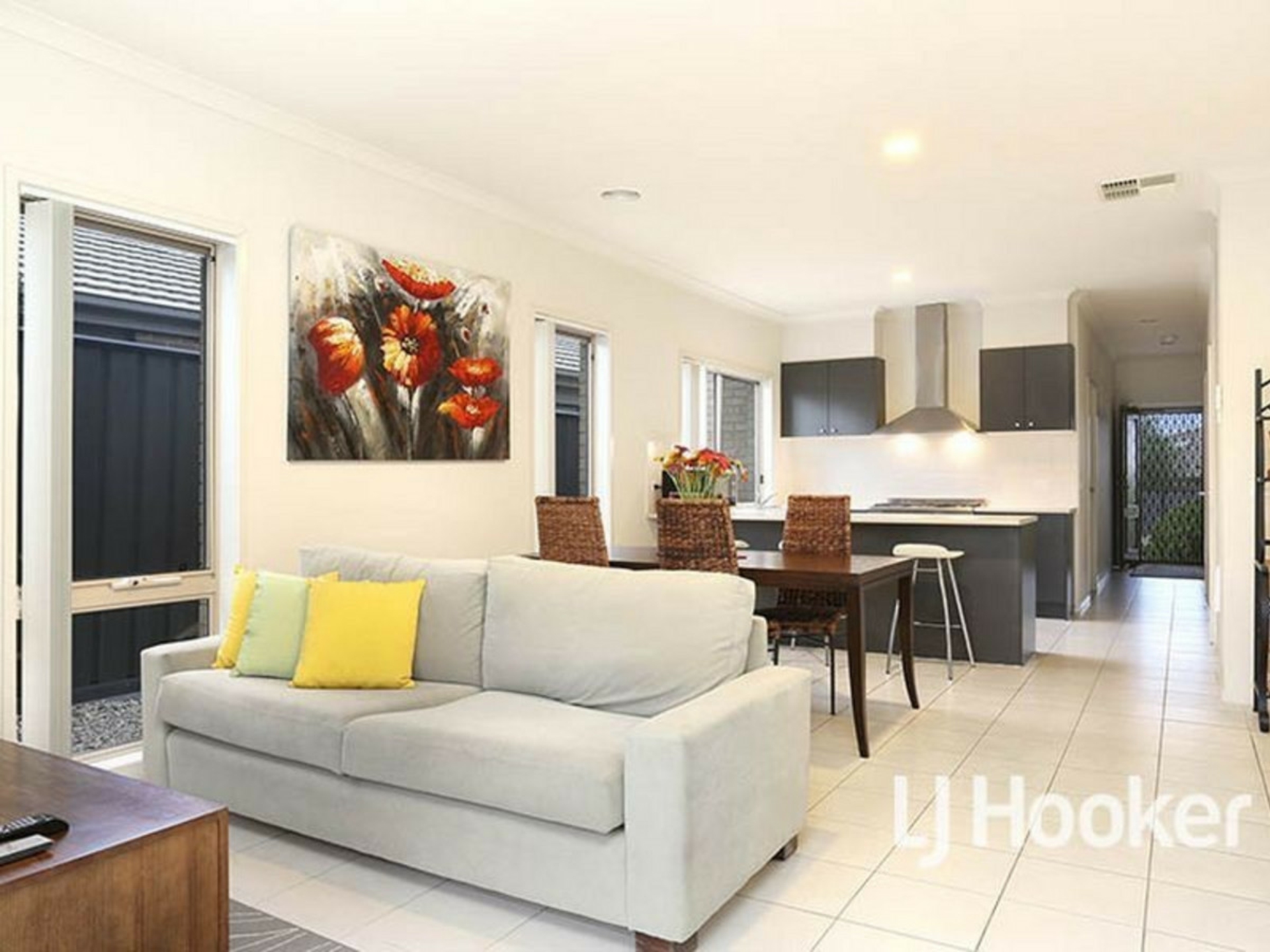 8 Tanner Mews, POINT COOK