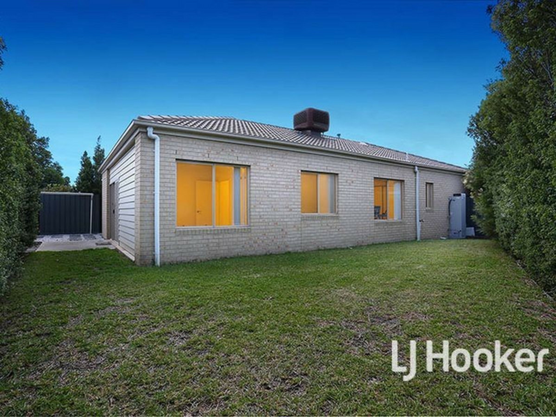 8 Tanner Mews, POINT COOK