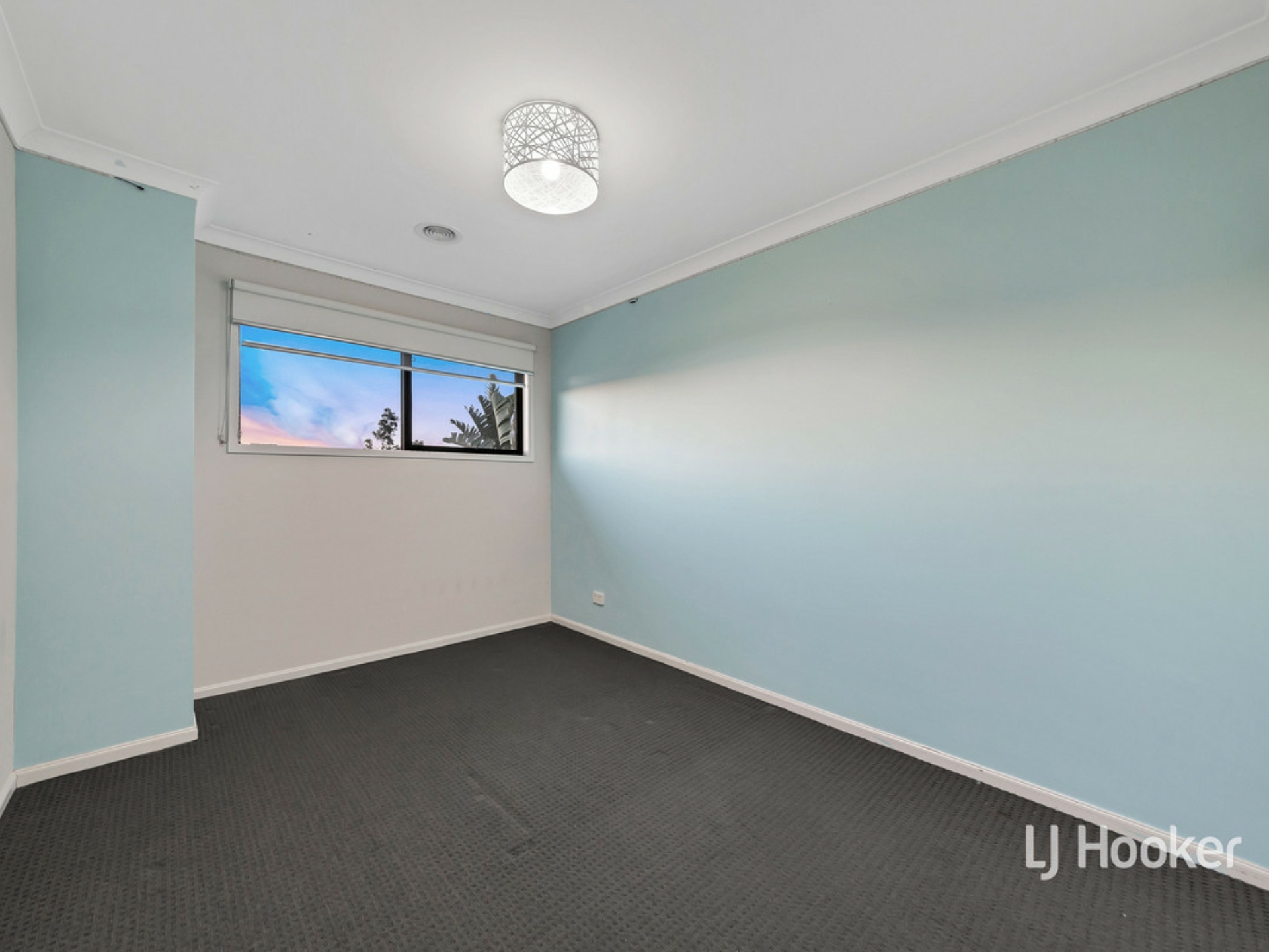 43 Stoneyfell Road, POINT COOK