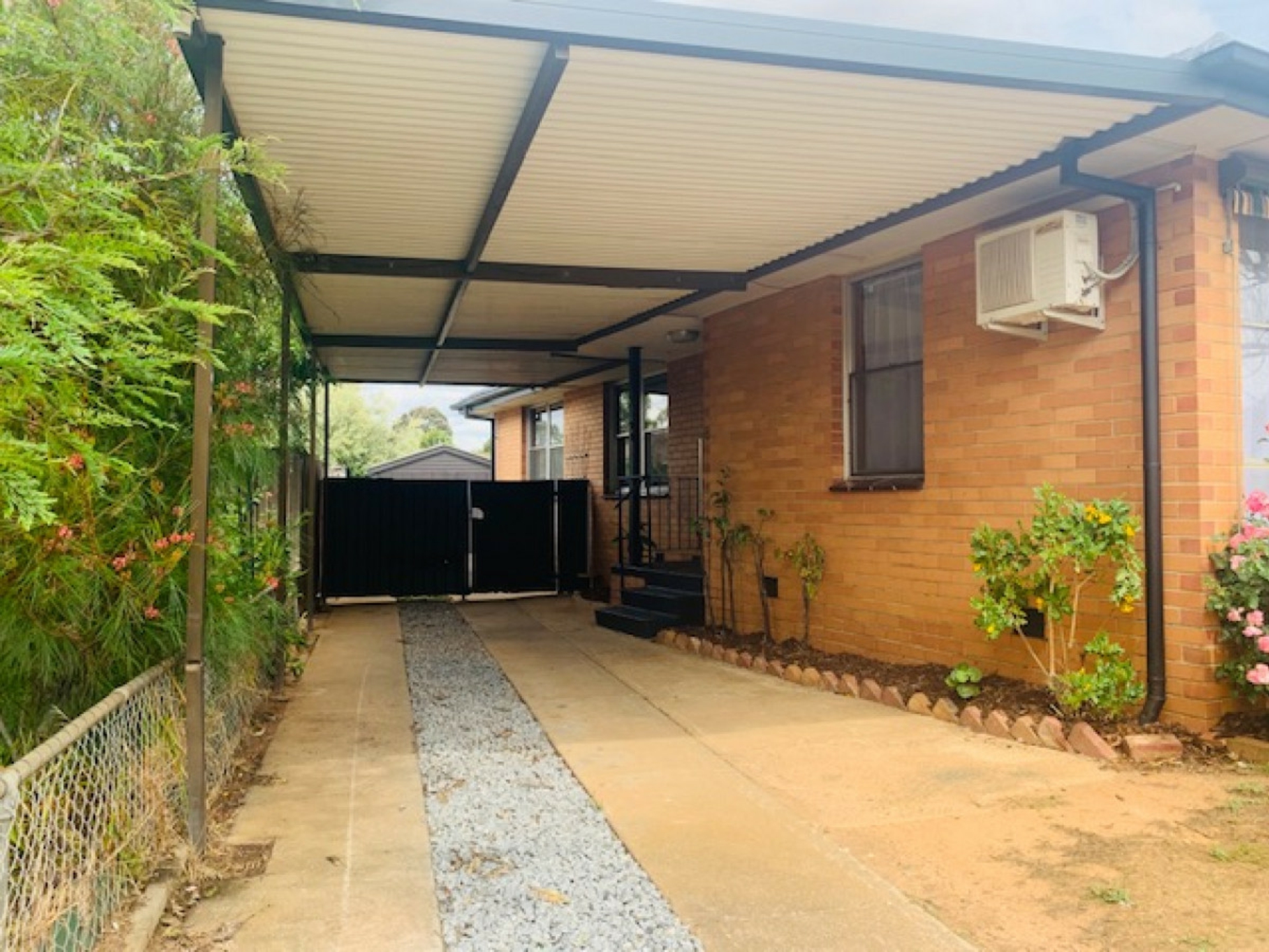 27 Willow Street, WERRIBEE