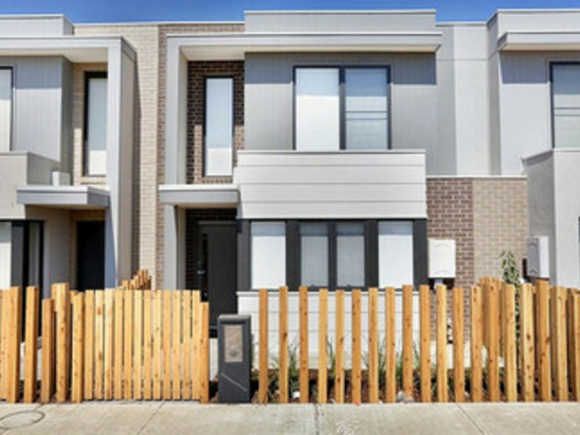 6 Sullivan Walk, POINT COOK