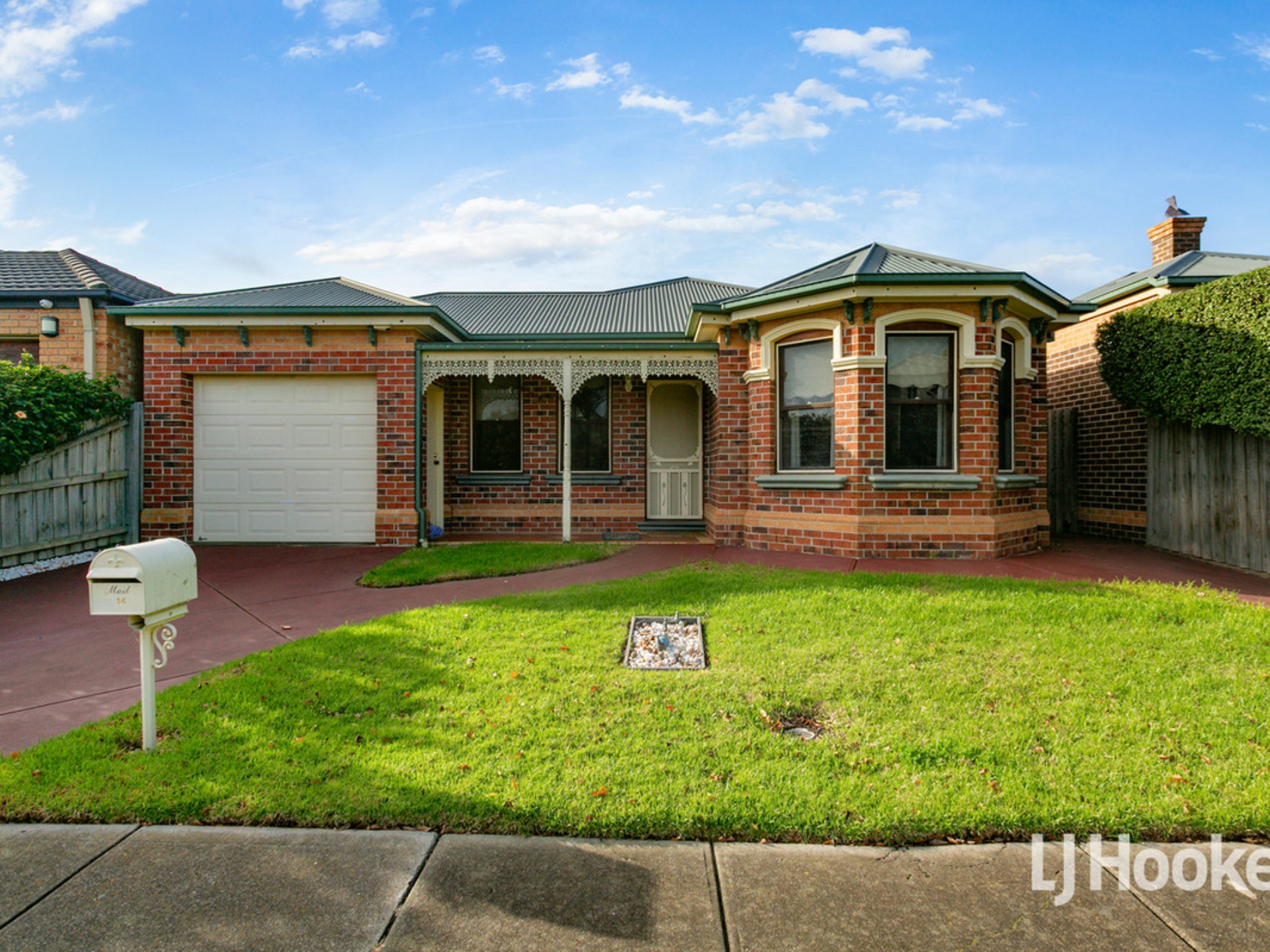 14 Creswick Drive, POINT COOK