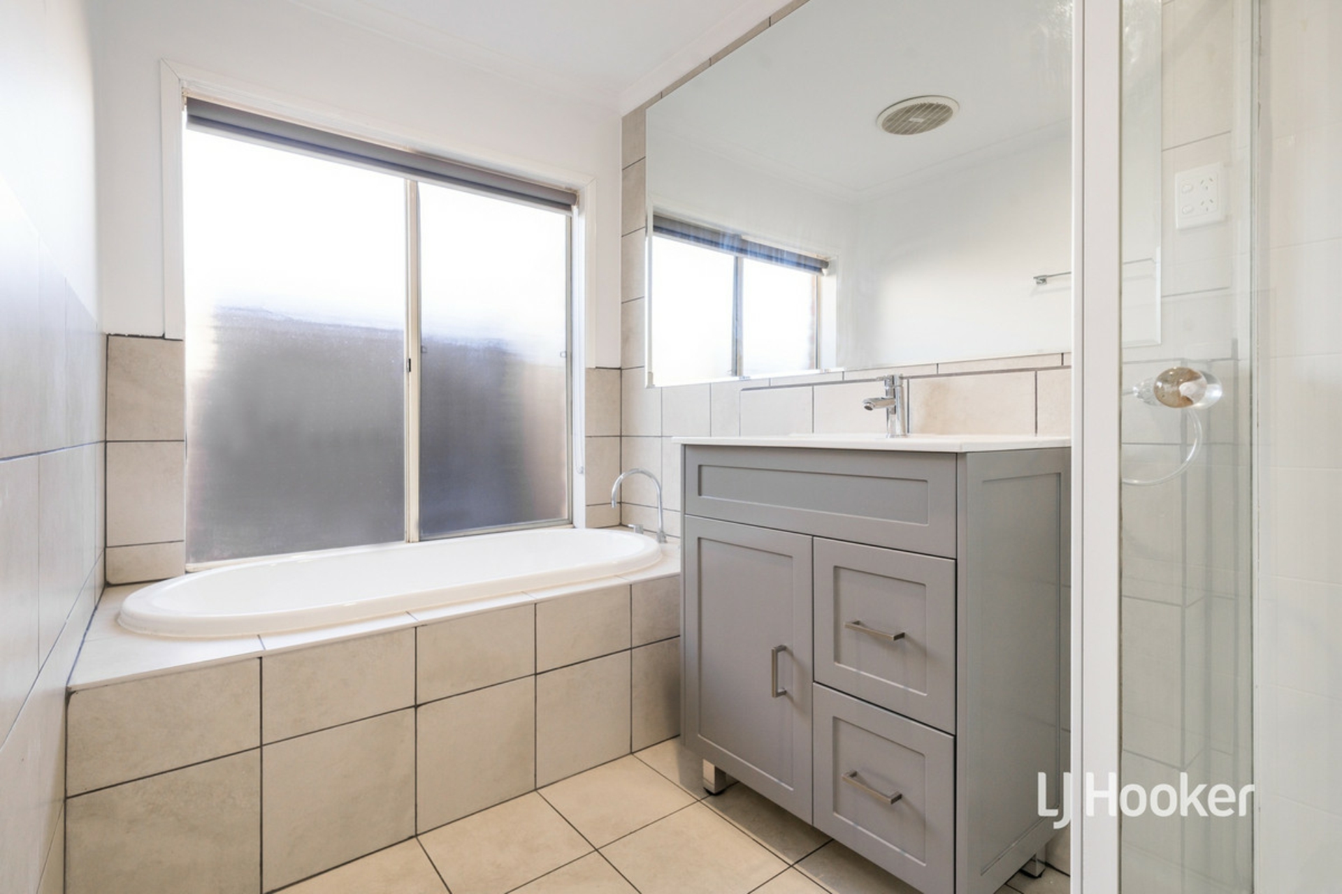 9 St Andrews Drive, WERRIBEE