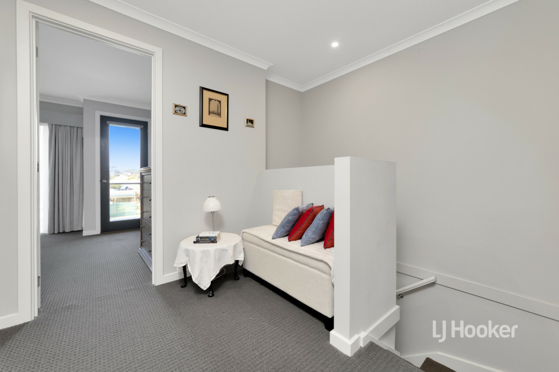 6/2 Crown Street, LAVERTON