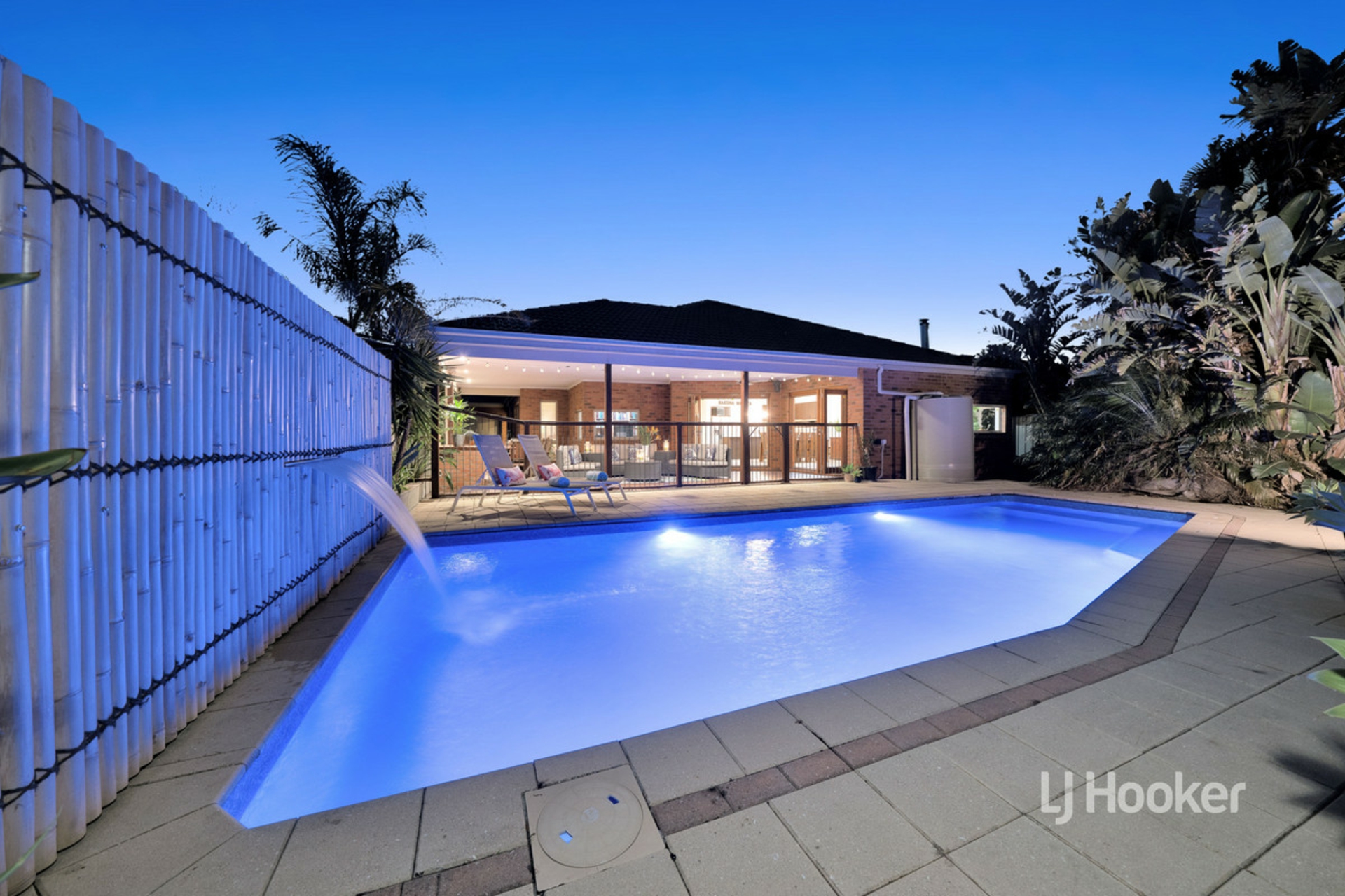 25 Peppertree Drive, POINT COOK