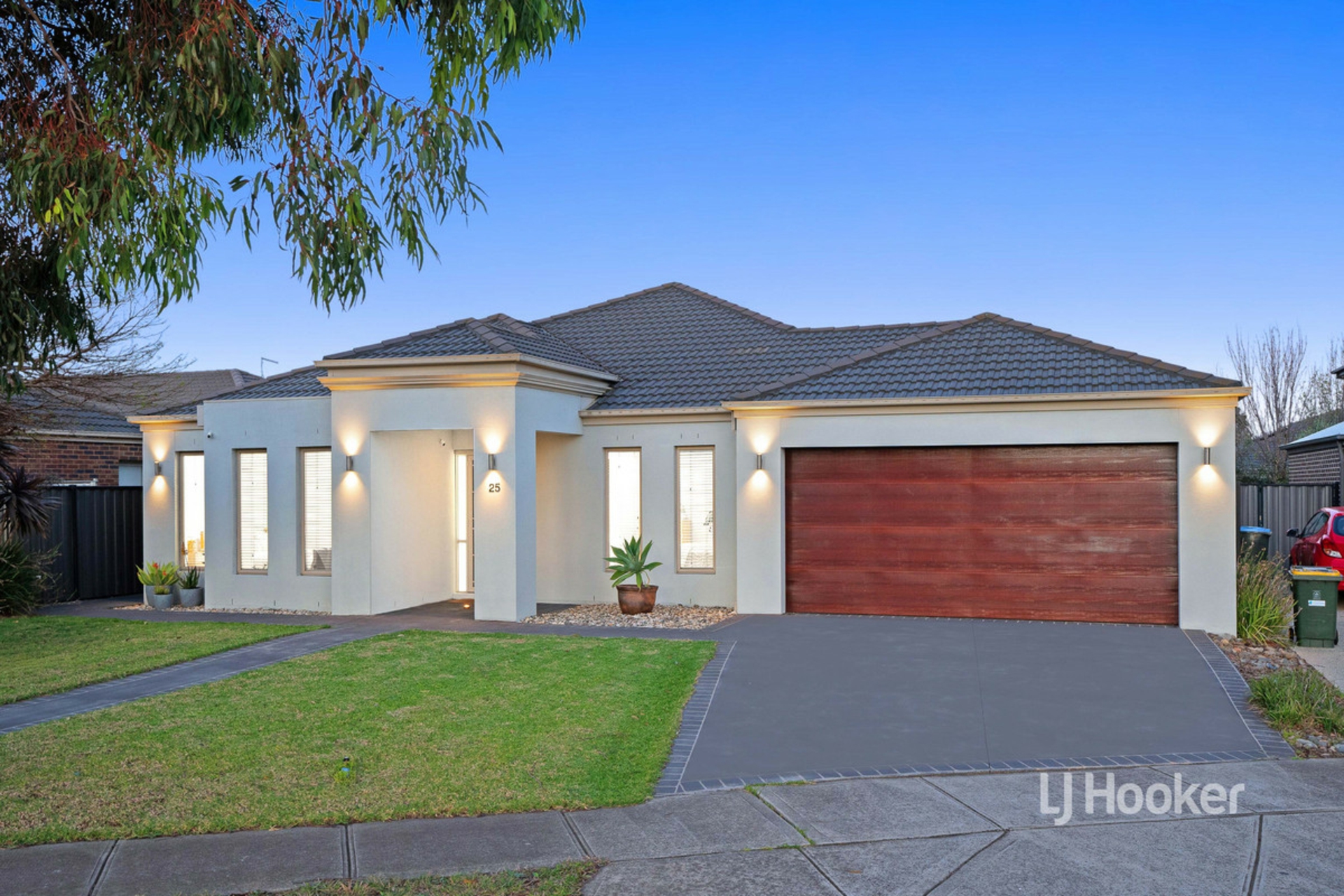 25 Peppertree Drive, POINT COOK