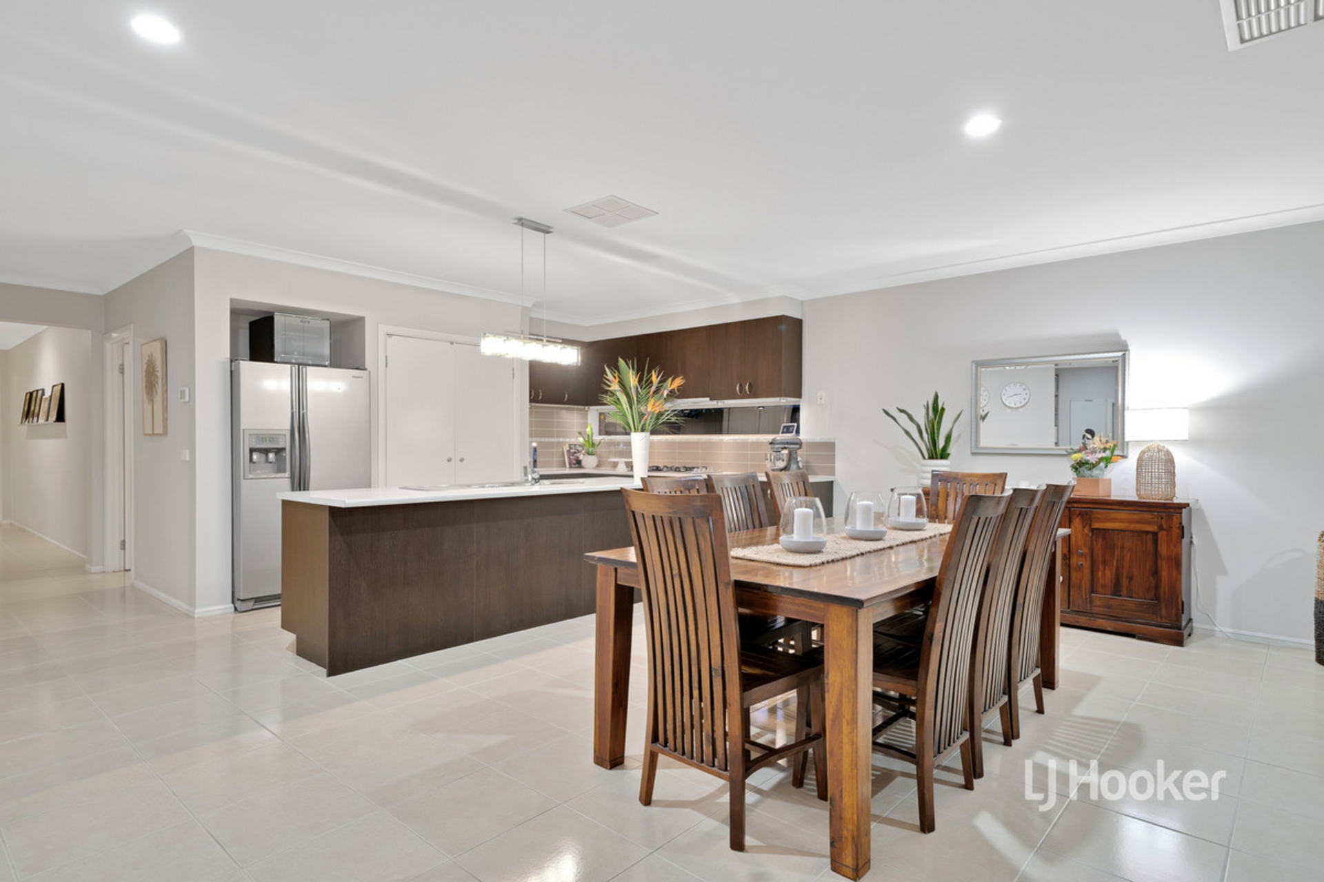 25 Peppertree Drive, POINT COOK