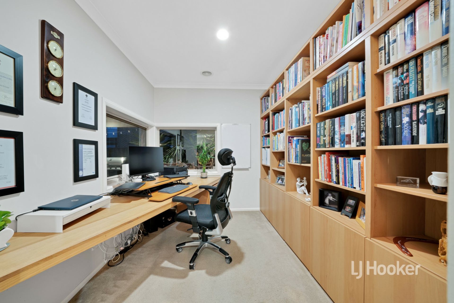 25 Peppertree Drive, POINT COOK
