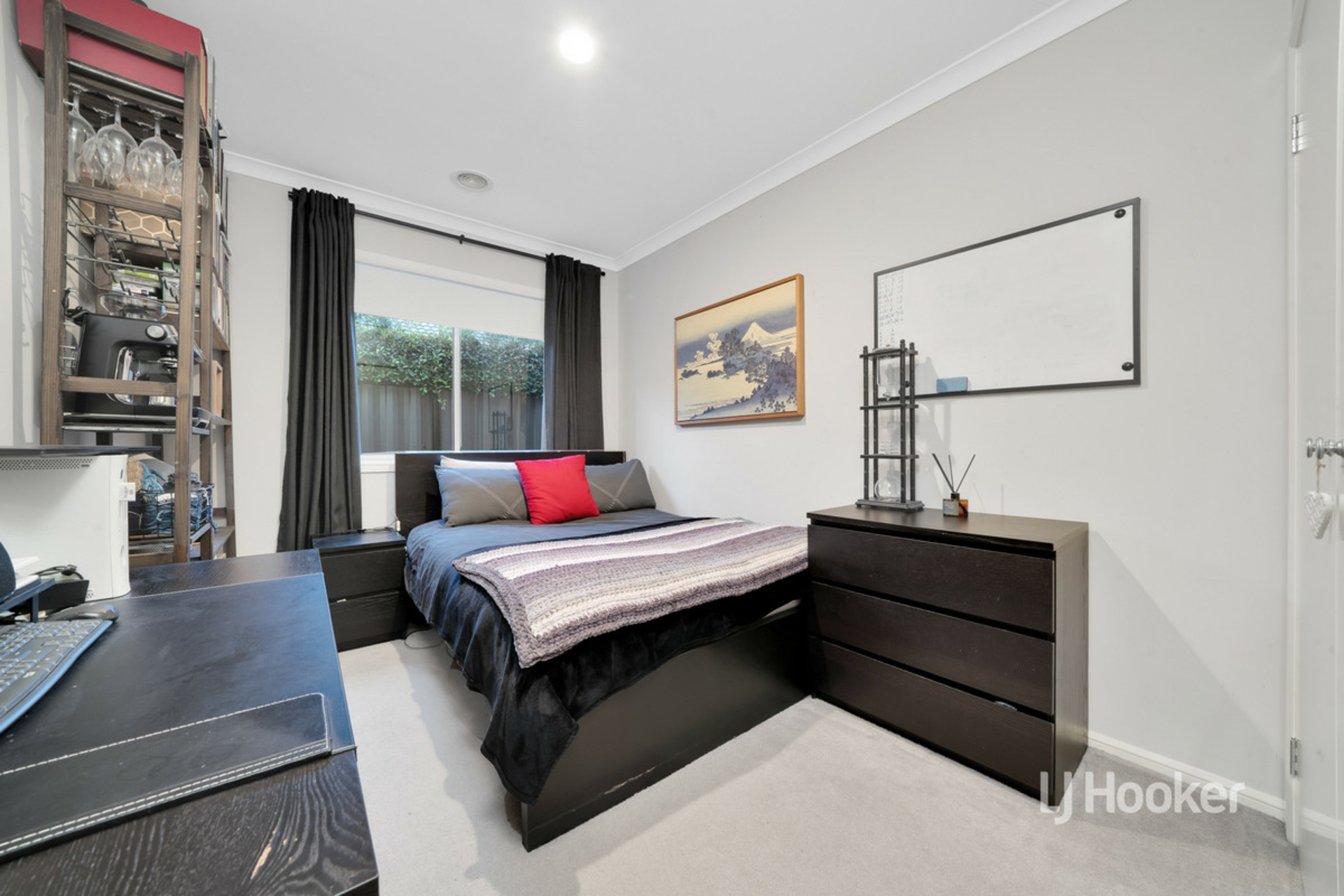 25 Peppertree Drive, POINT COOK