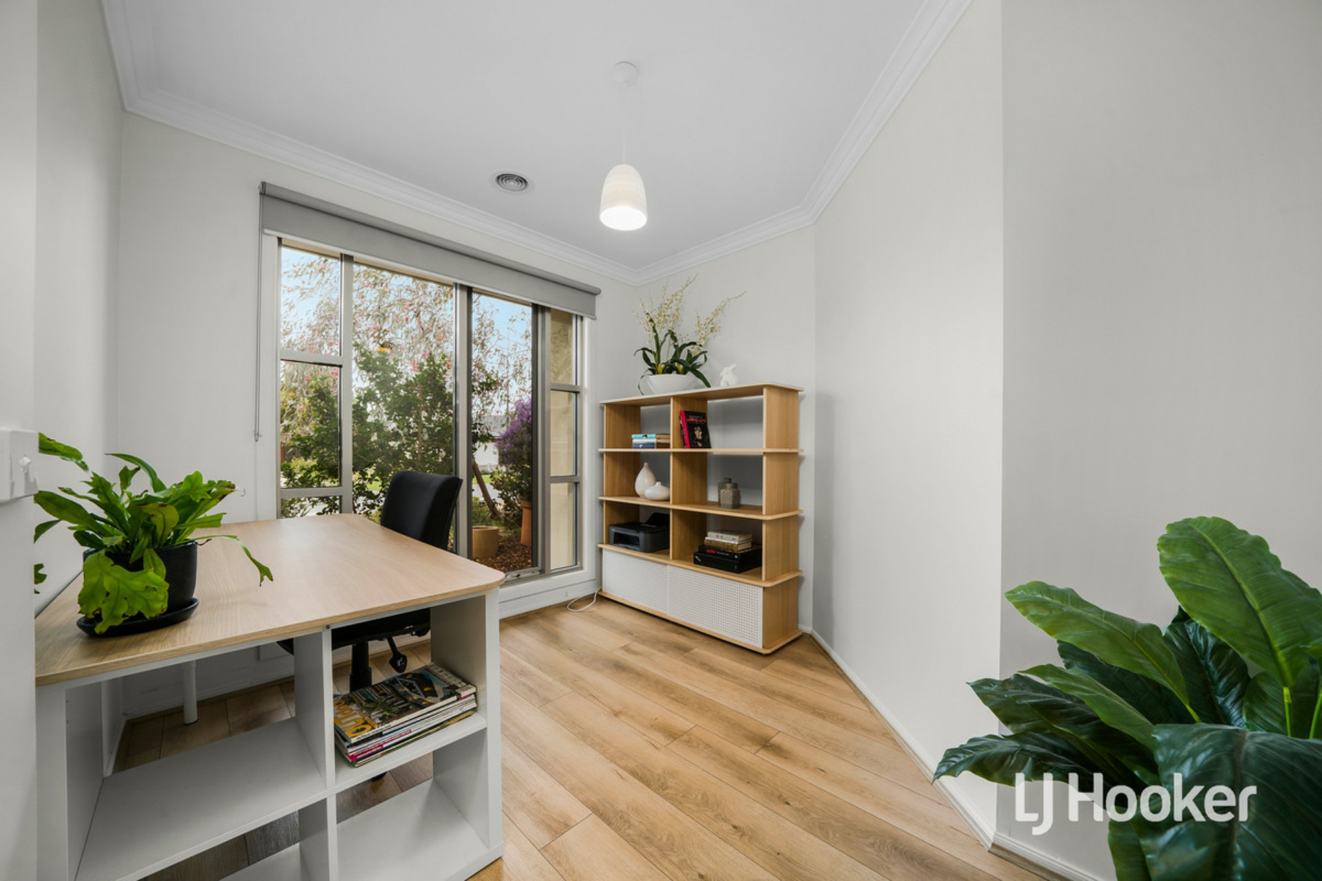 90 Fongeo Drive, POINT COOK
