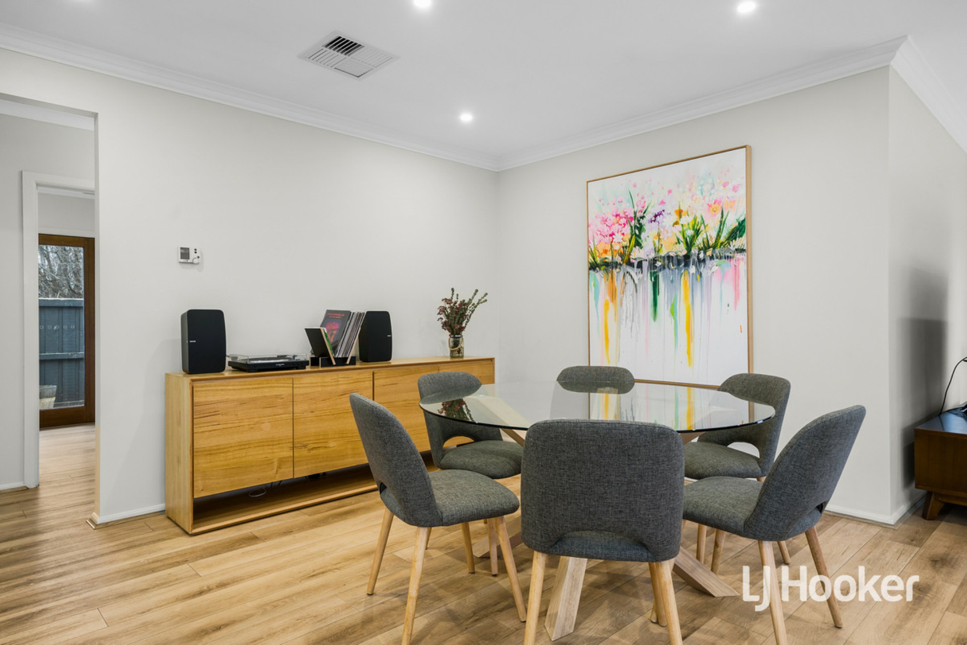 90 Fongeo Drive, POINT COOK