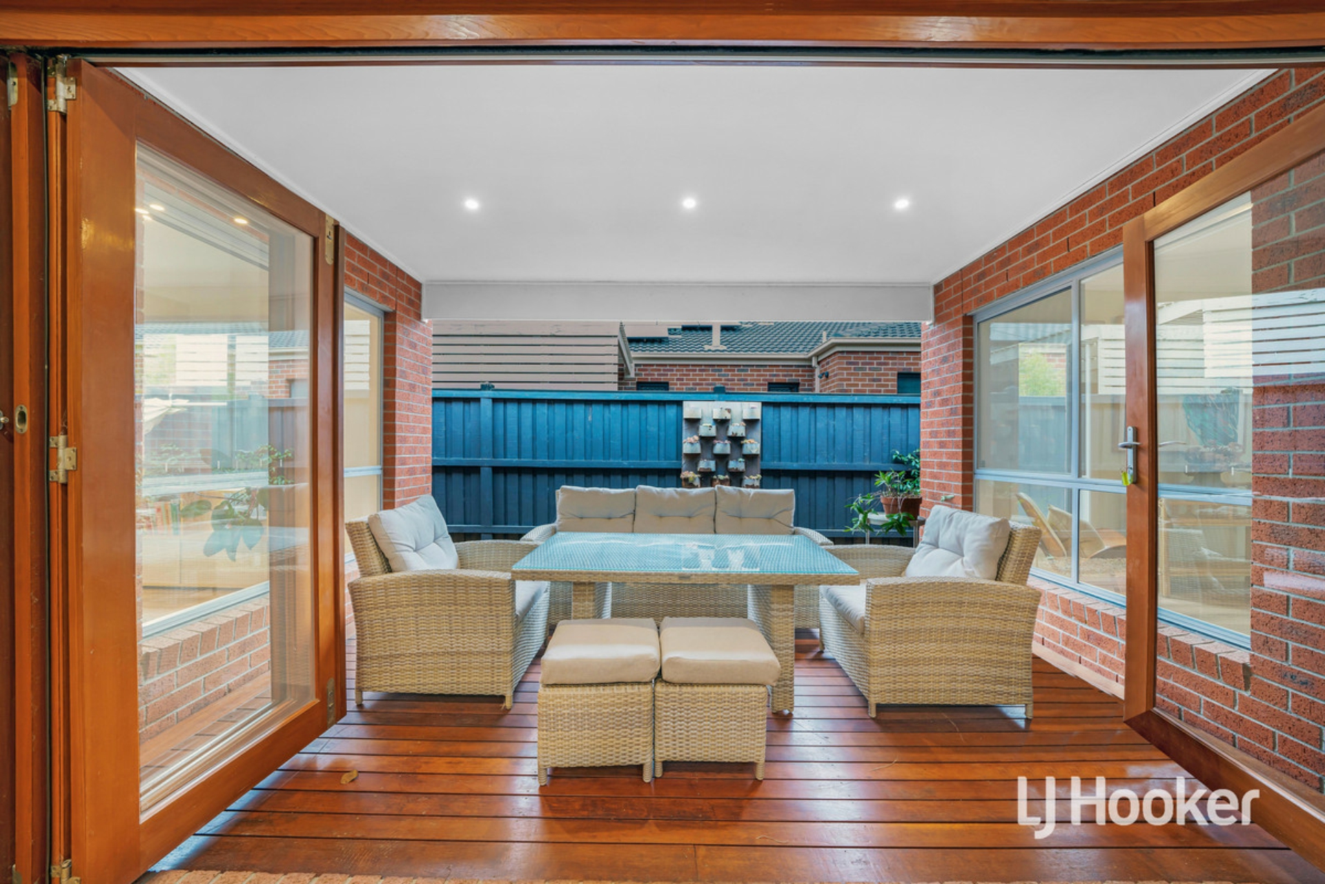 90 Fongeo Drive, POINT COOK