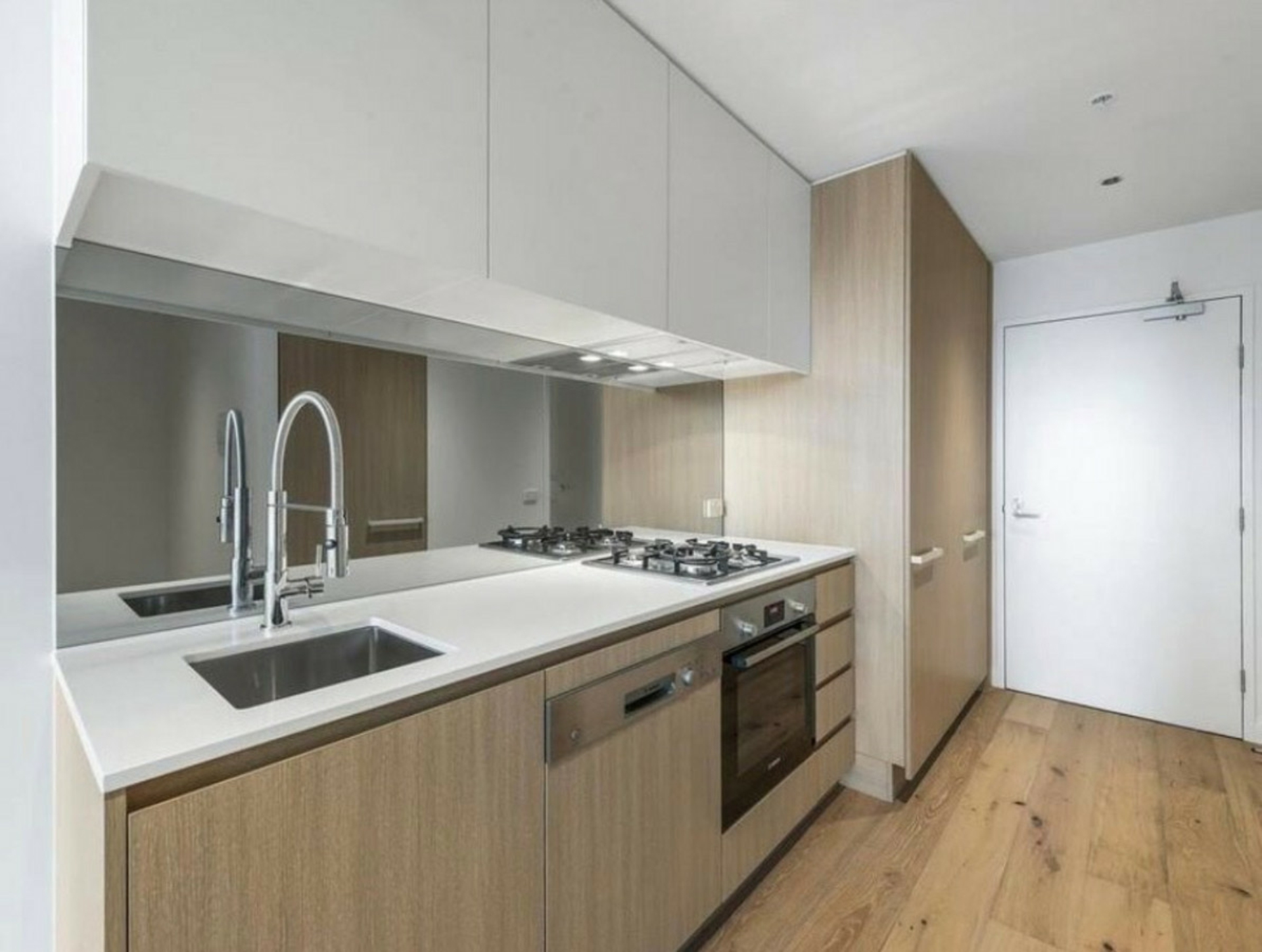 311/19 Russell Street, ESSENDON