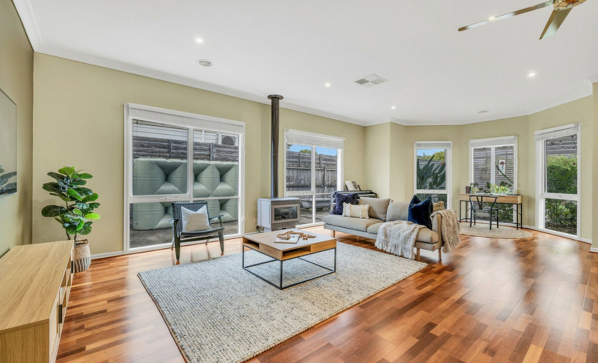 30 Beaumont Drive, POINT COOK
