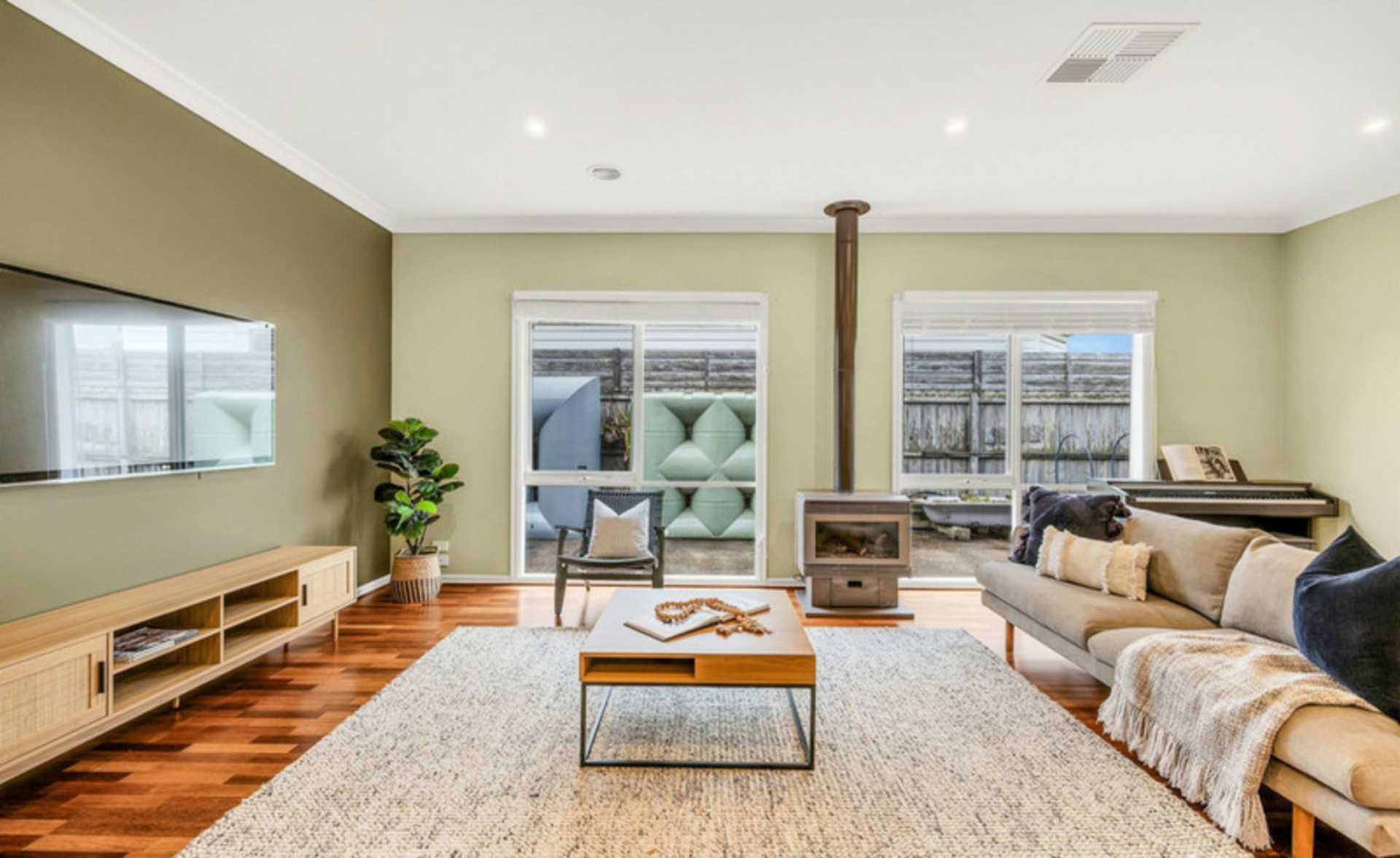 30 Beaumont Drive, POINT COOK