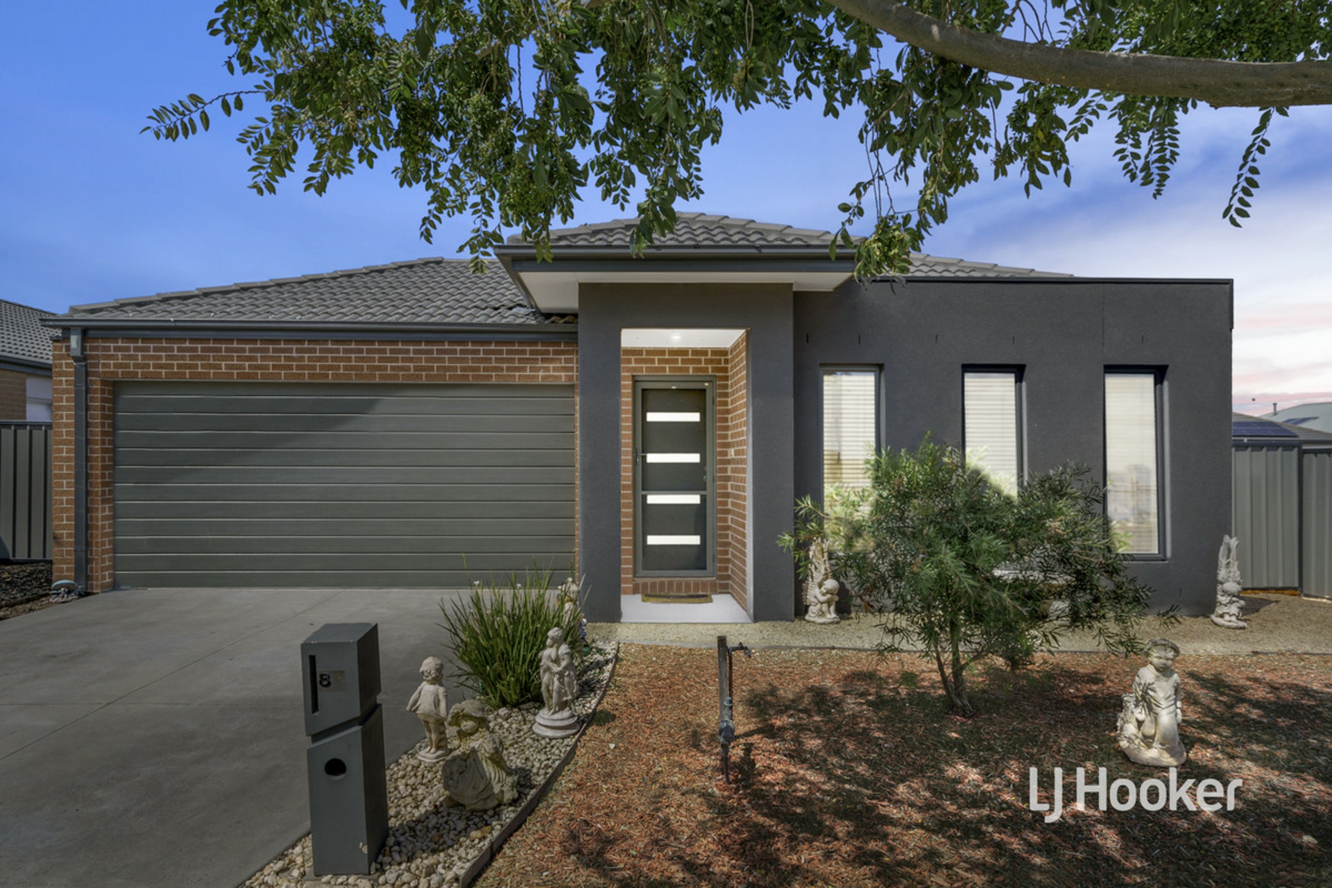 81 Terrene Terrace, Point Cook