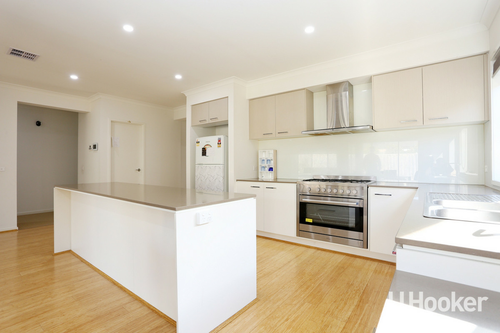 43 Hargrave Avenue, POINT COOK
