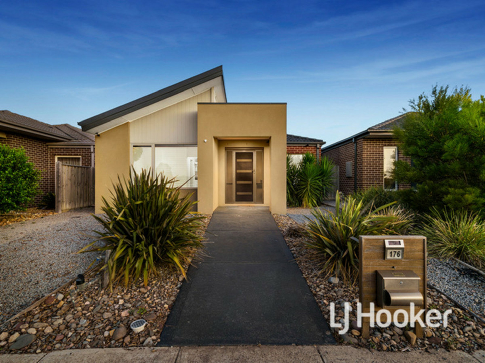 176 Saltwater Promenade, POINT COOK