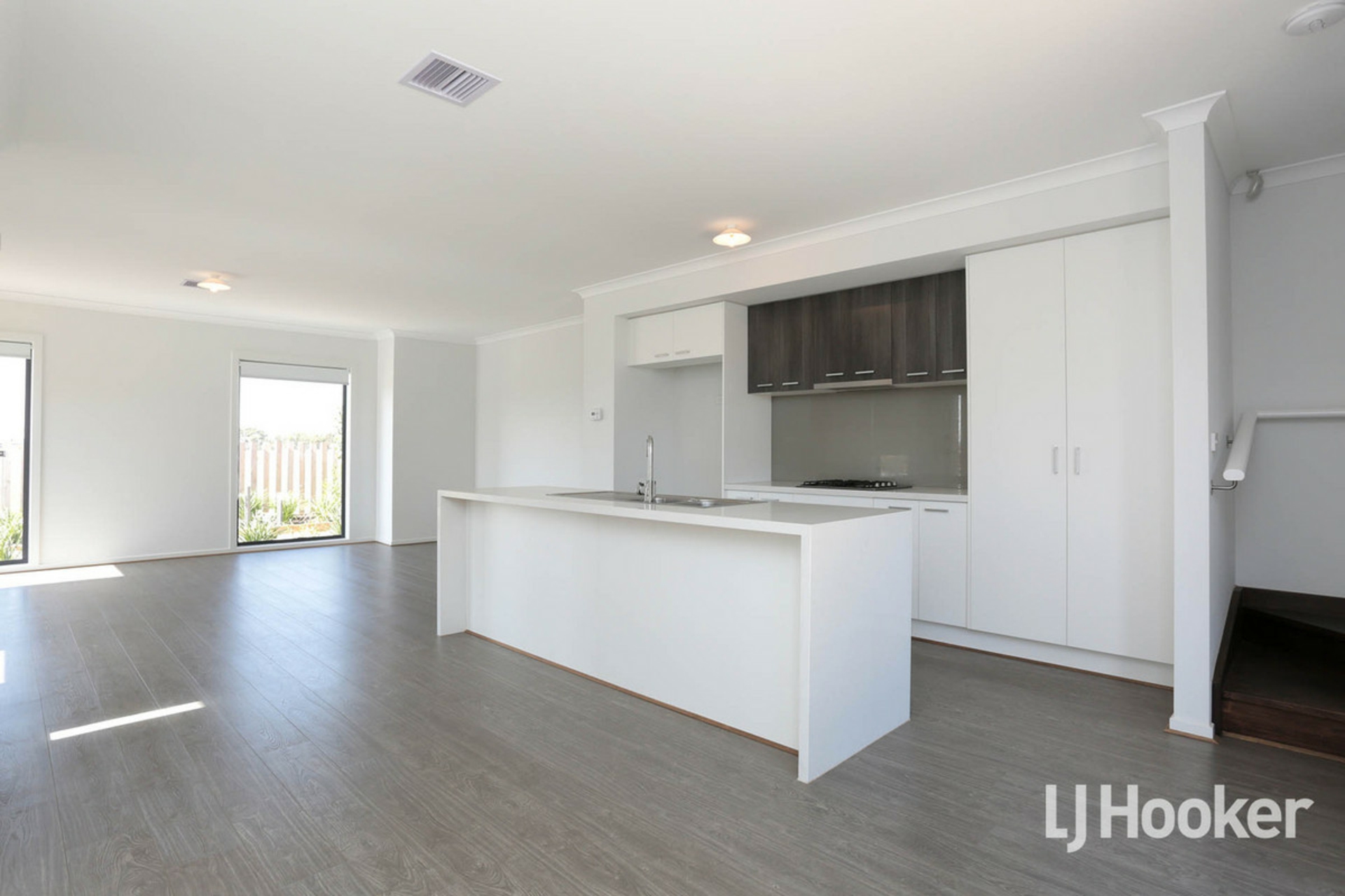 2 Sullivan Walk, POINT COOK