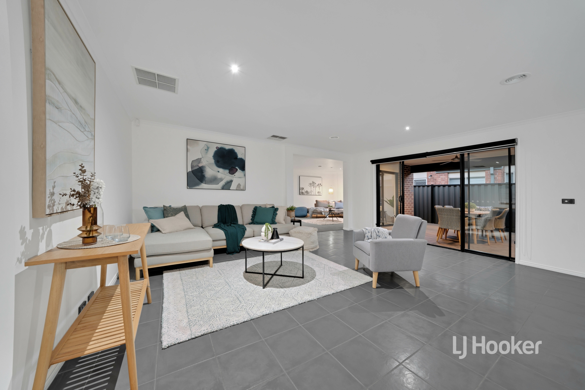 20 Juniper Avenue, POINT COOK