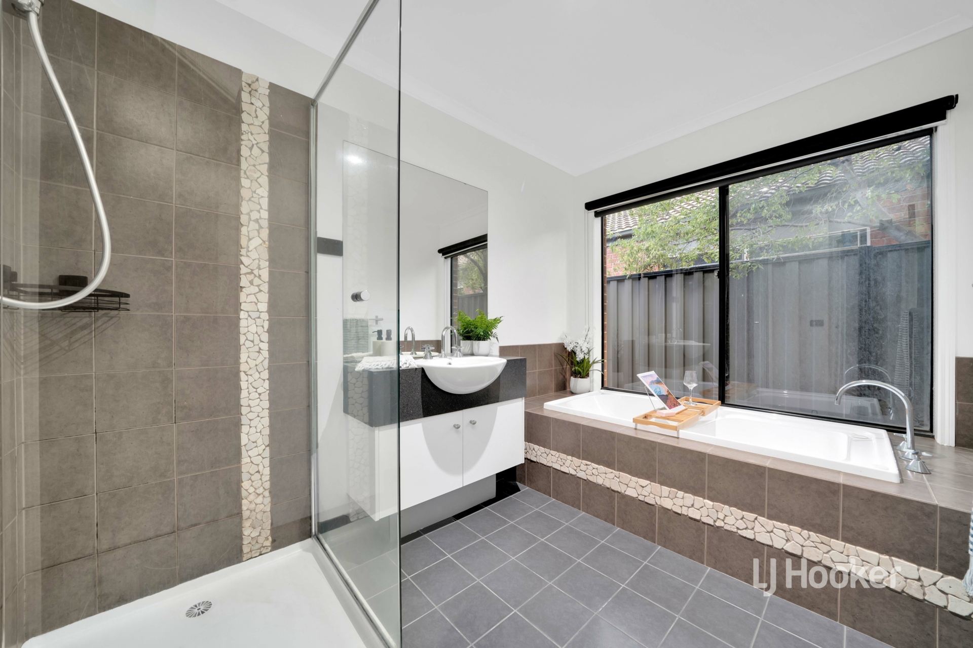 20 Juniper Avenue, POINT COOK