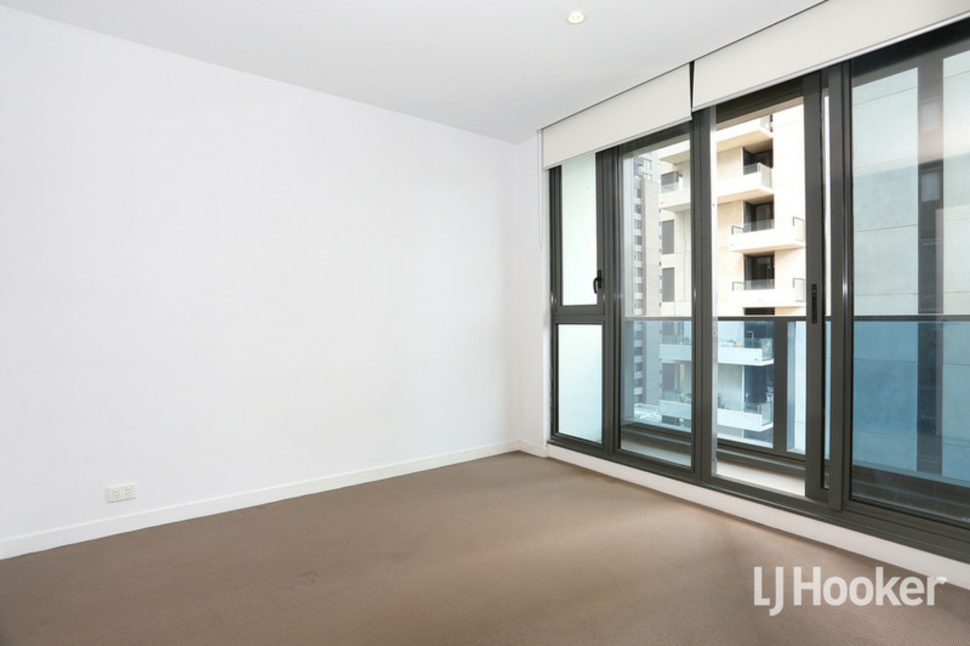 1711/220 Spencer Street, MELBOURNE