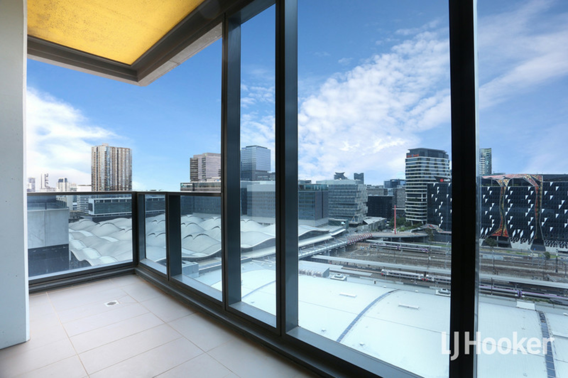 1711/220 Spencer Street, MELBOURNE