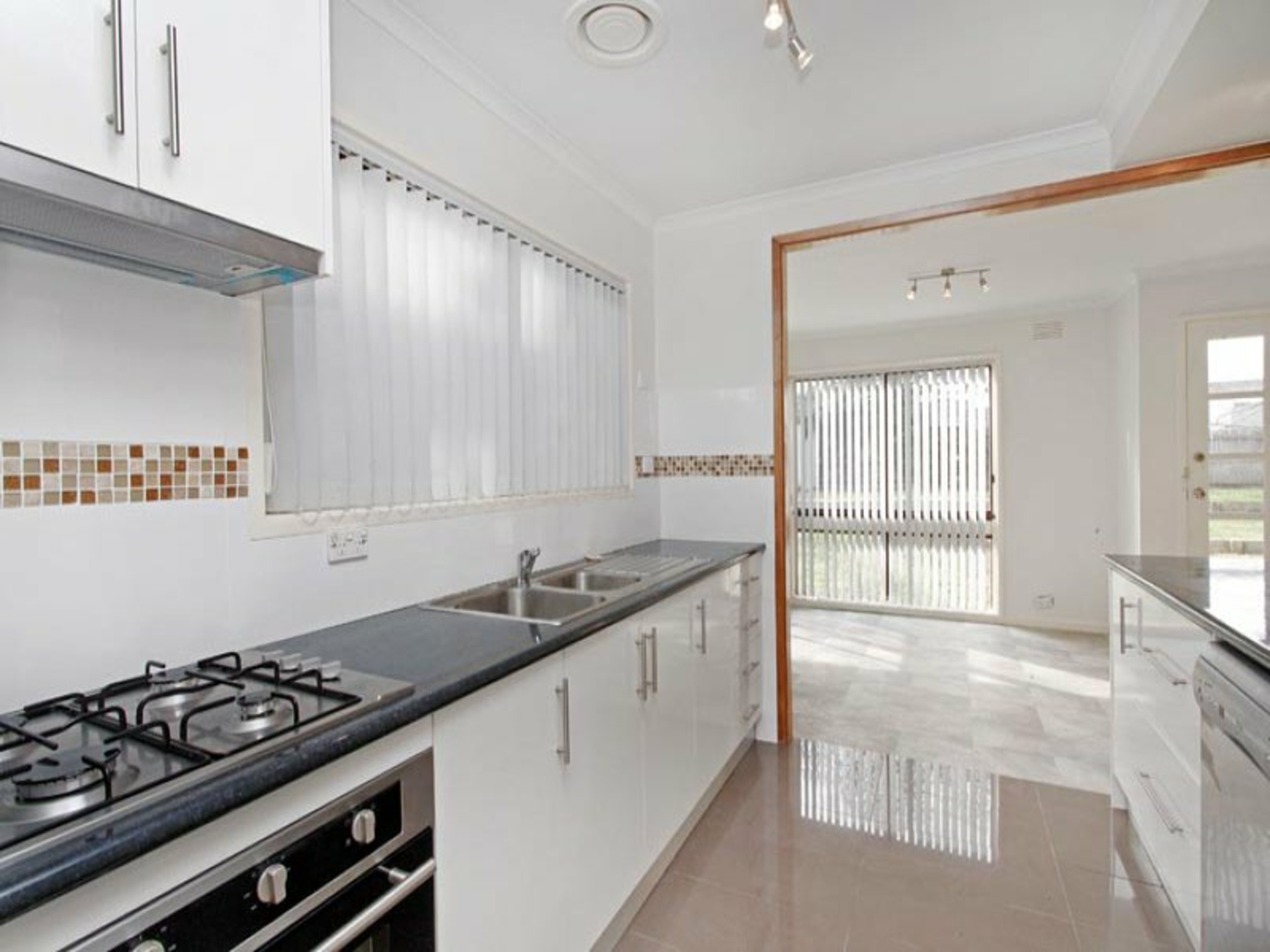 28 Rosella Avenue, WERRIBEE