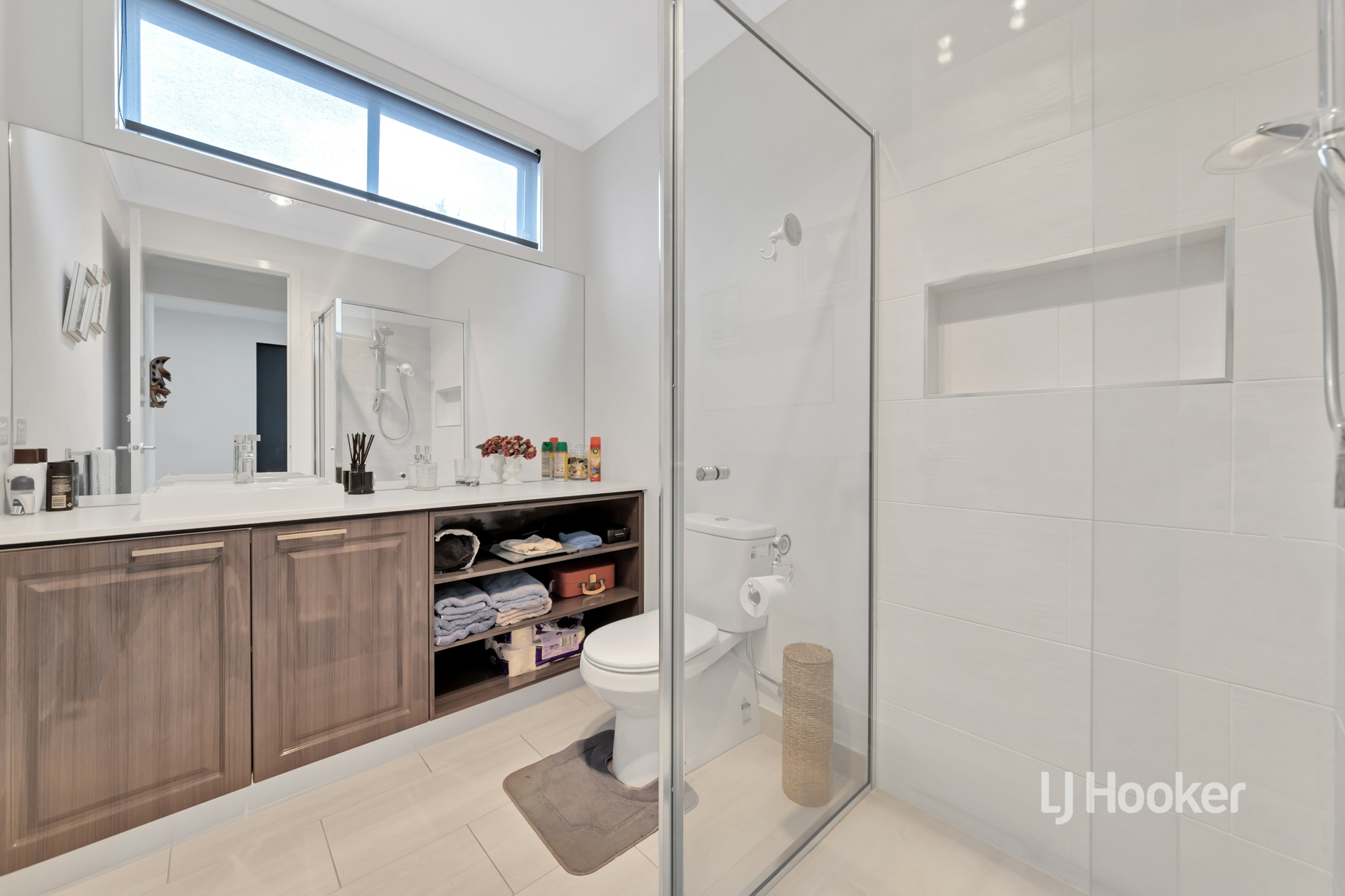 27 Liverpool Street, POINT COOK
