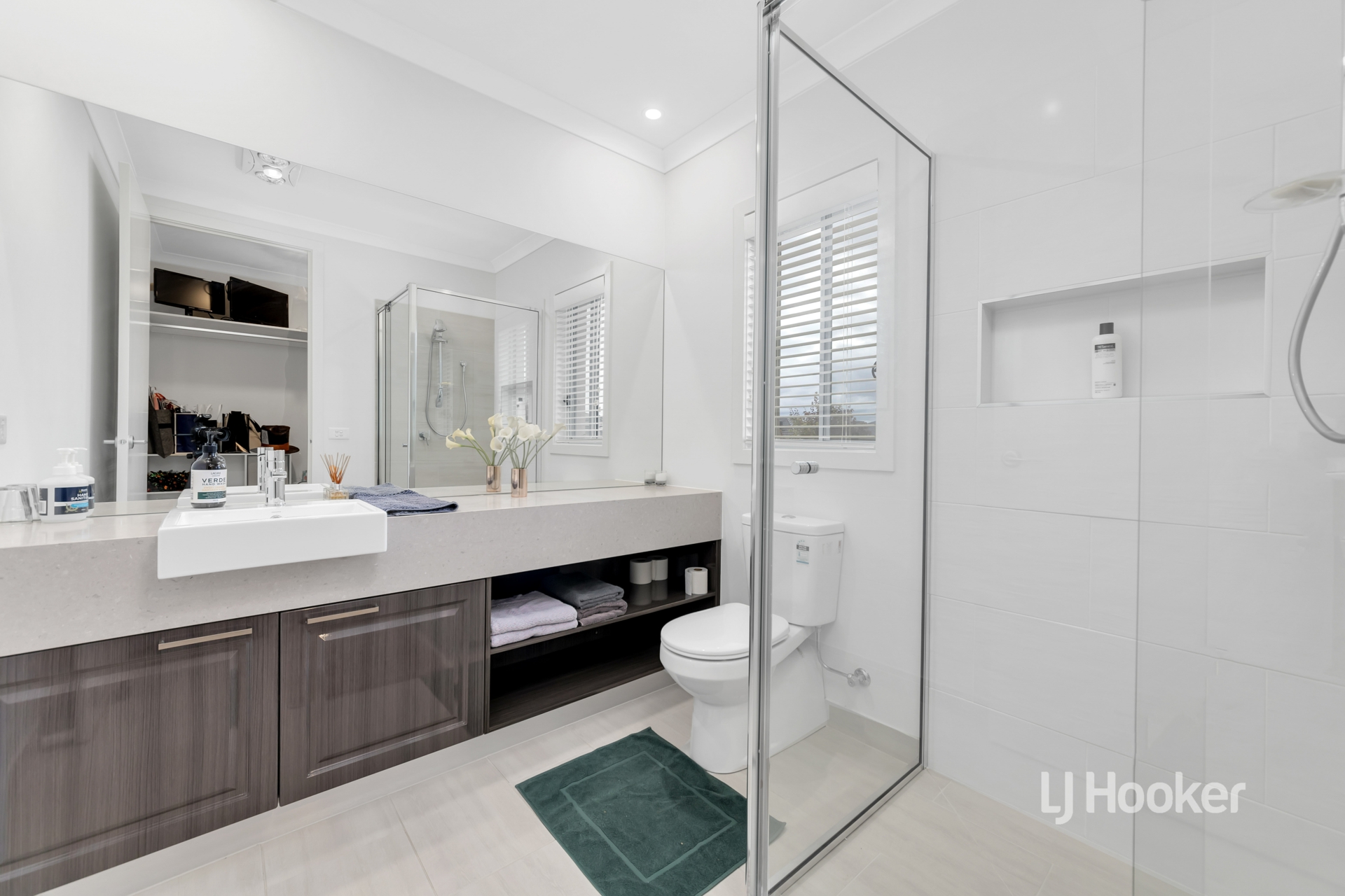 27 Liverpool Street, POINT COOK