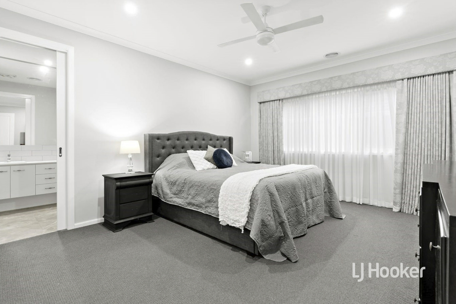 19 Eaglemont Way — photo 3 of 15