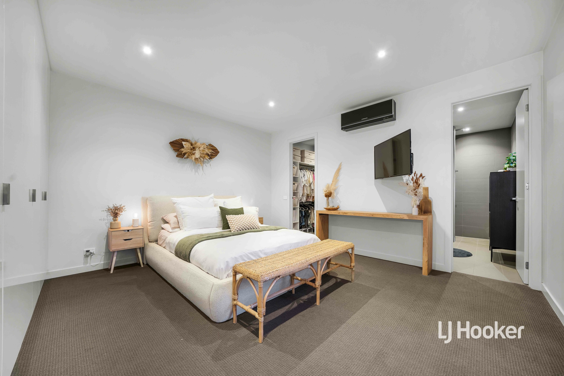 22 Maldive Grove, POINT COOK