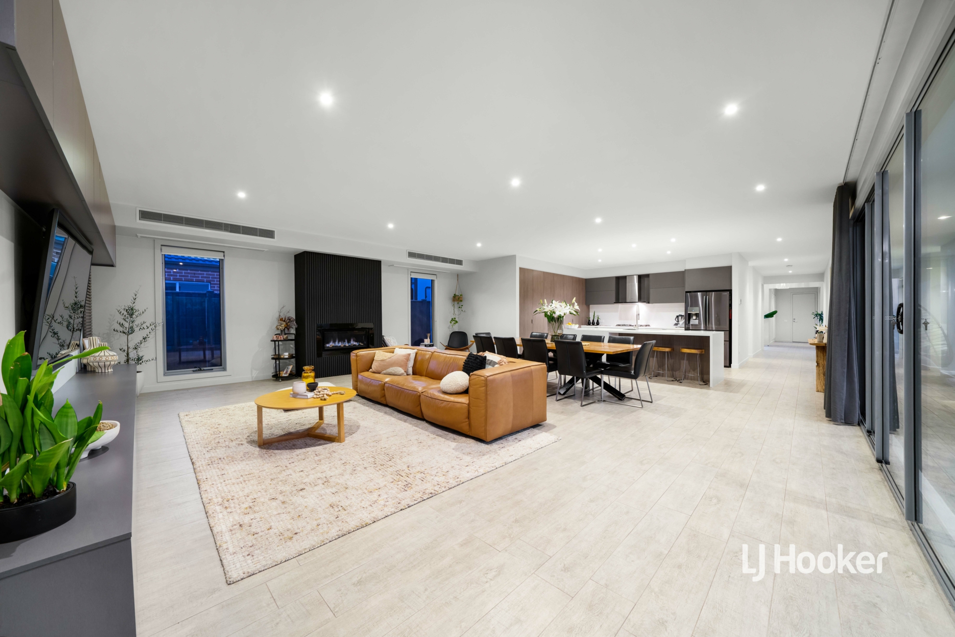 22 Maldive Grove, POINT COOK