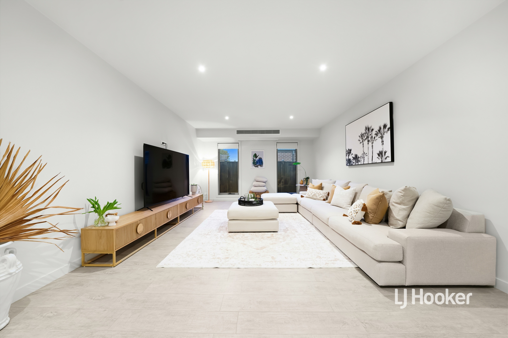 22 Maldive Grove, POINT COOK
