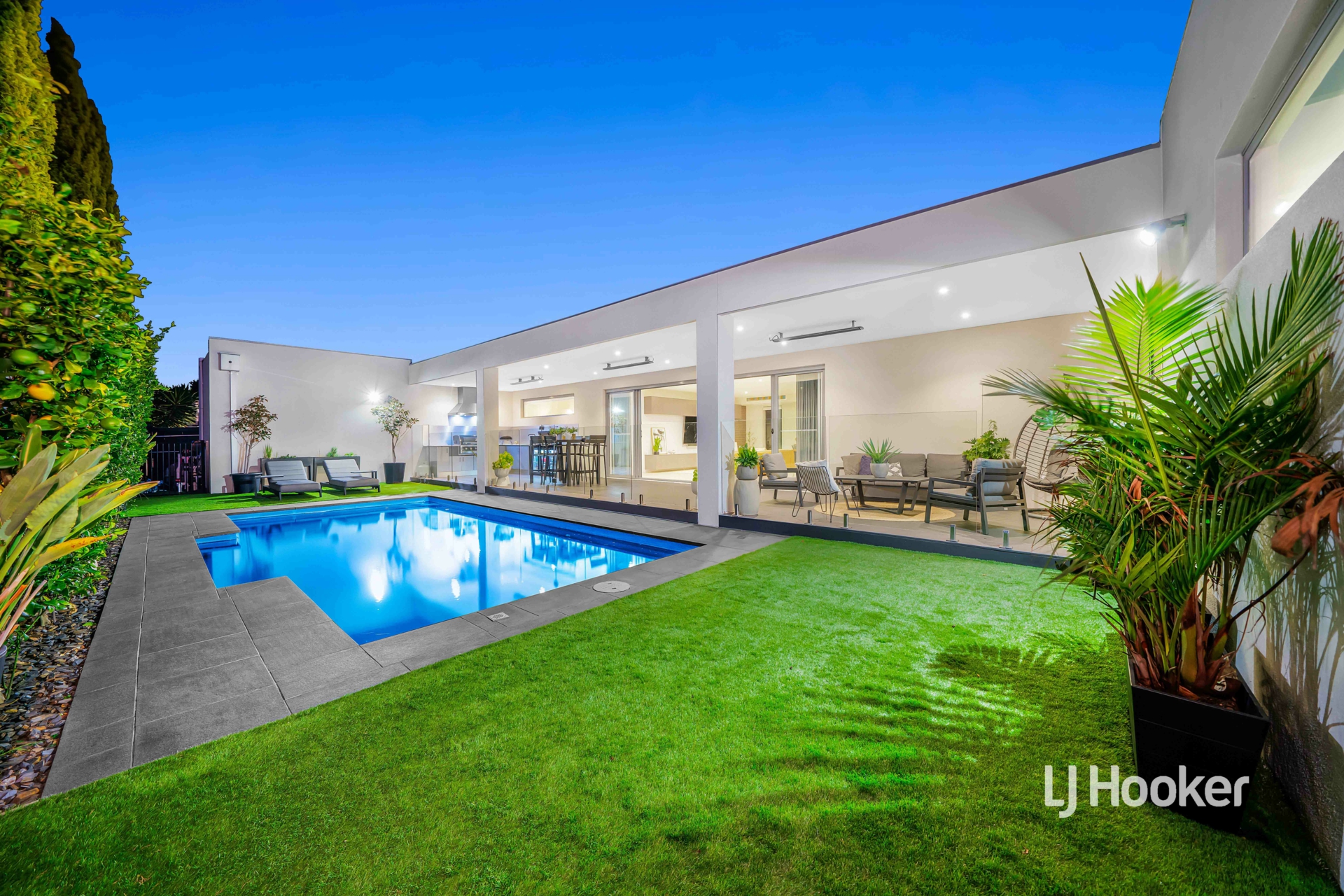 22 Maldive Grove, POINT COOK