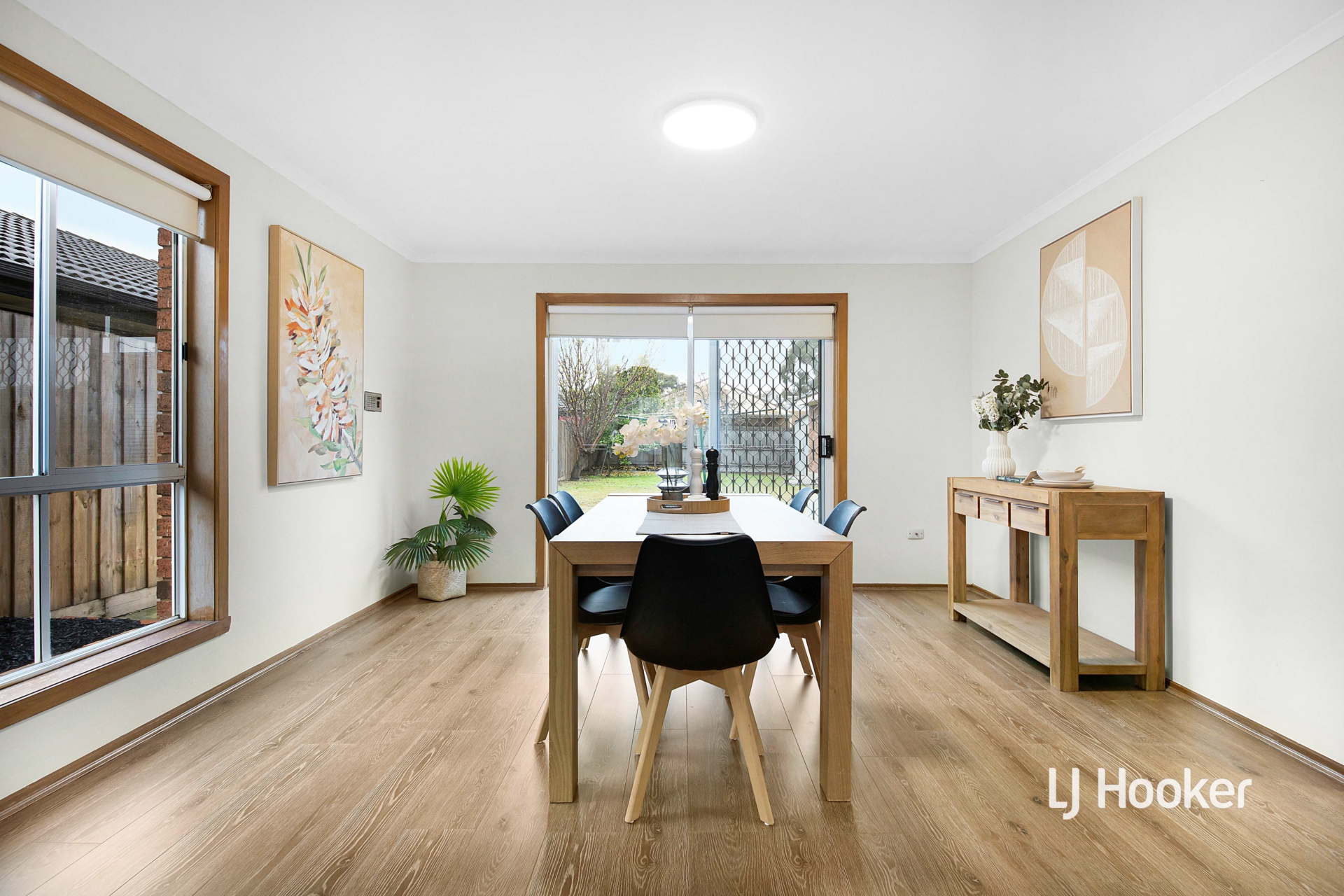 16 Devenport Court, ALTONA MEADOWS