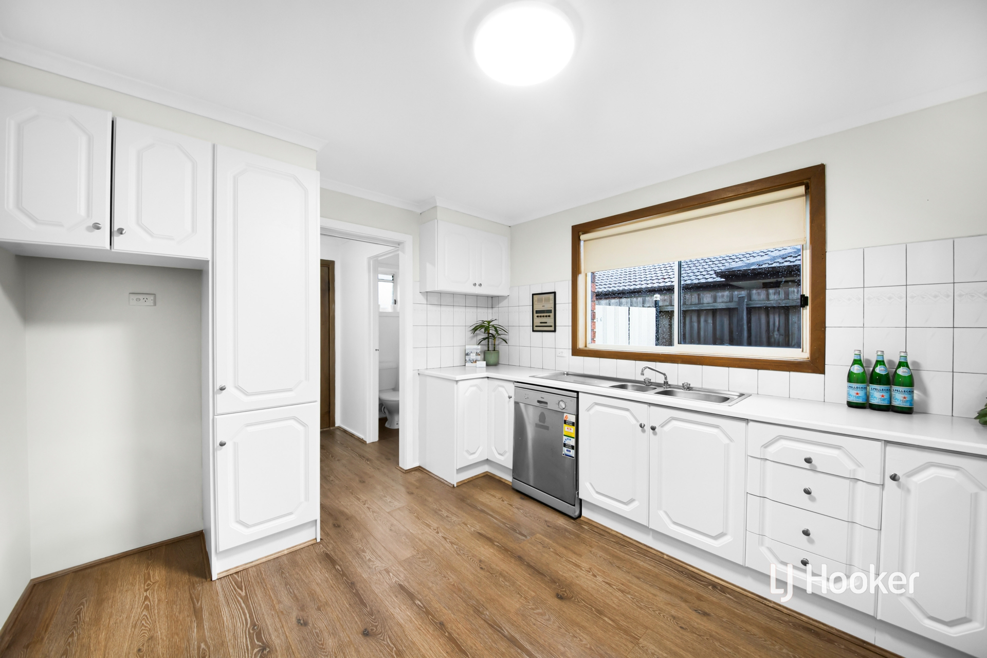 16 Devenport Court, ALTONA MEADOWS