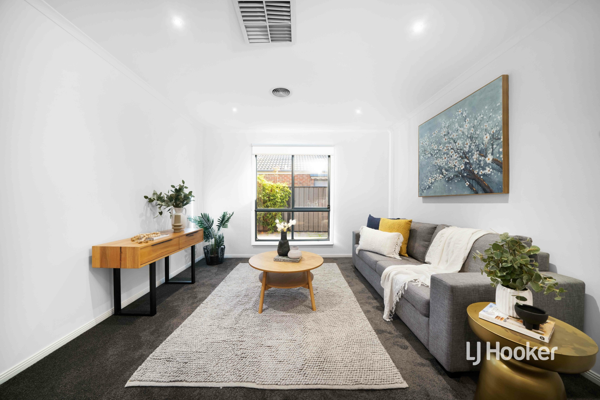 9 Lindsay Gardens, POINT COOK