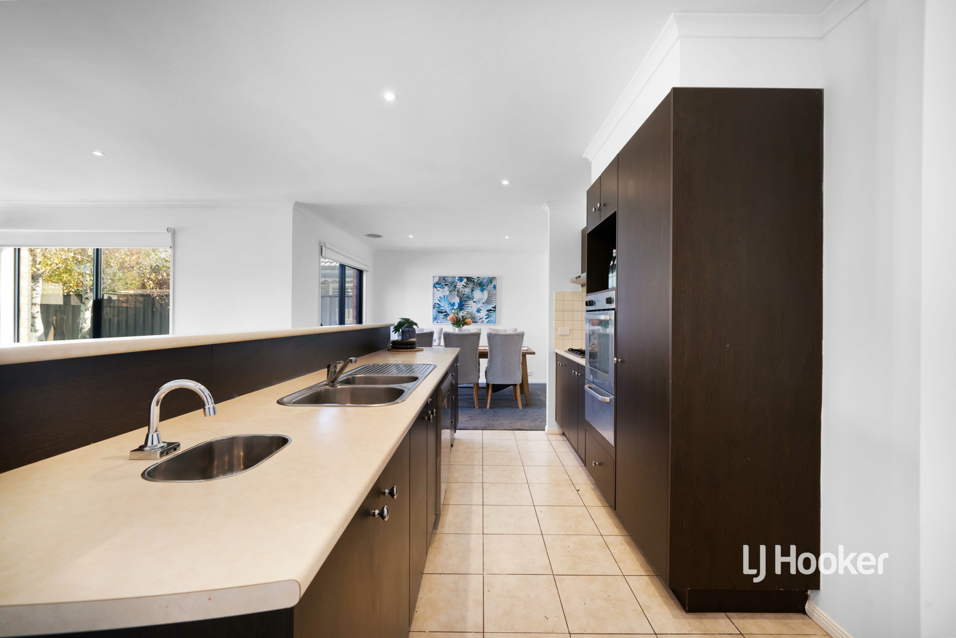 9 Lindsay Gardens, POINT COOK