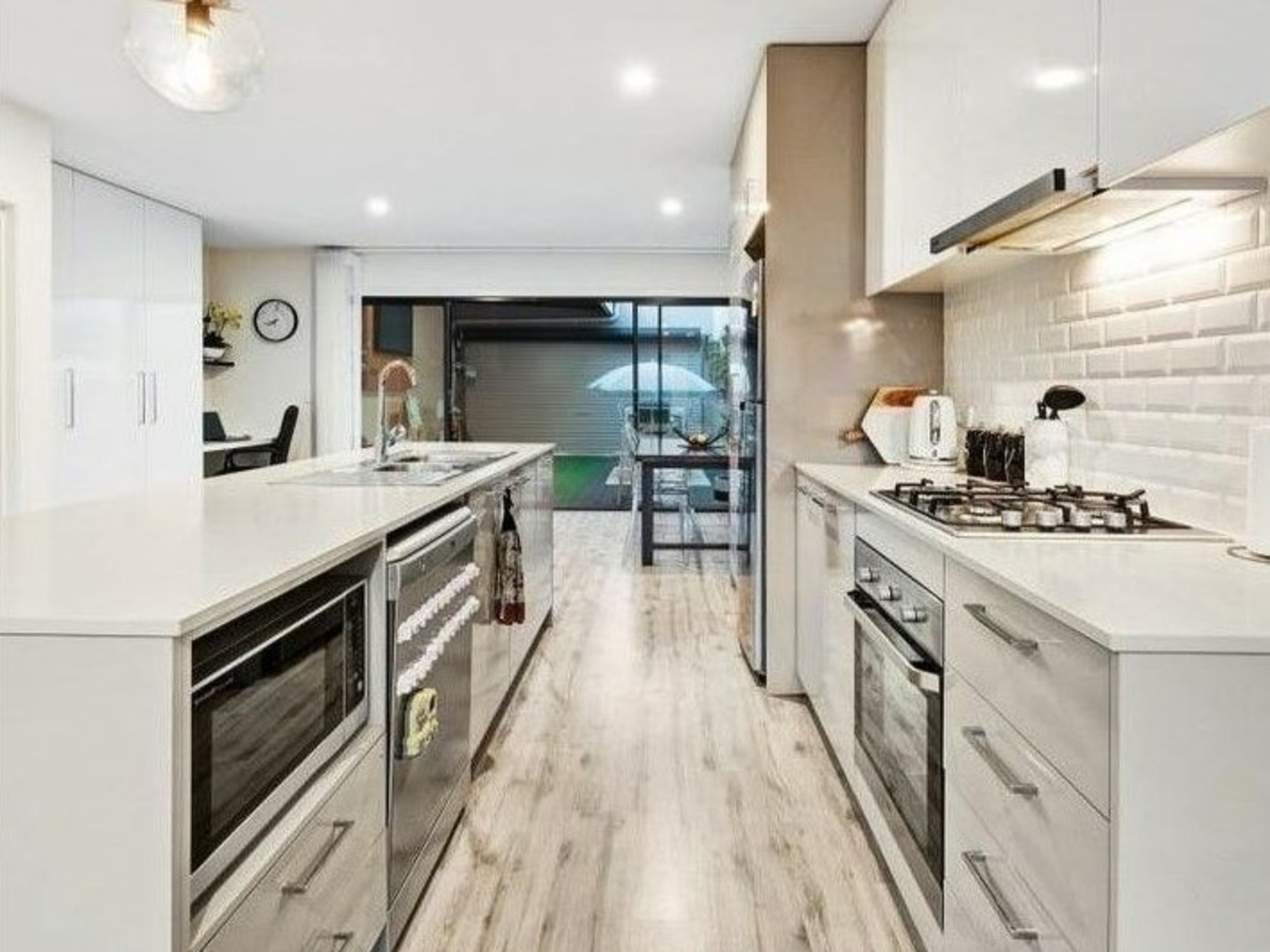 30 Paradise Parade, POINT COOK
