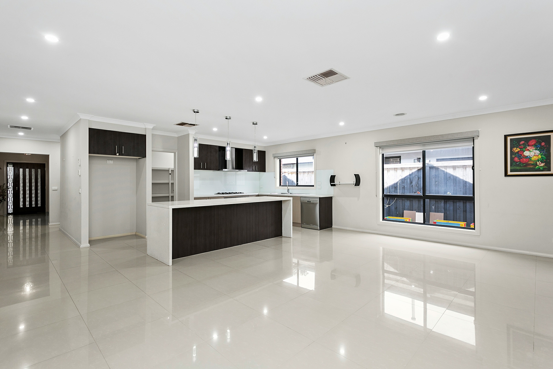 73 Kingsford Drive, POINT COOK