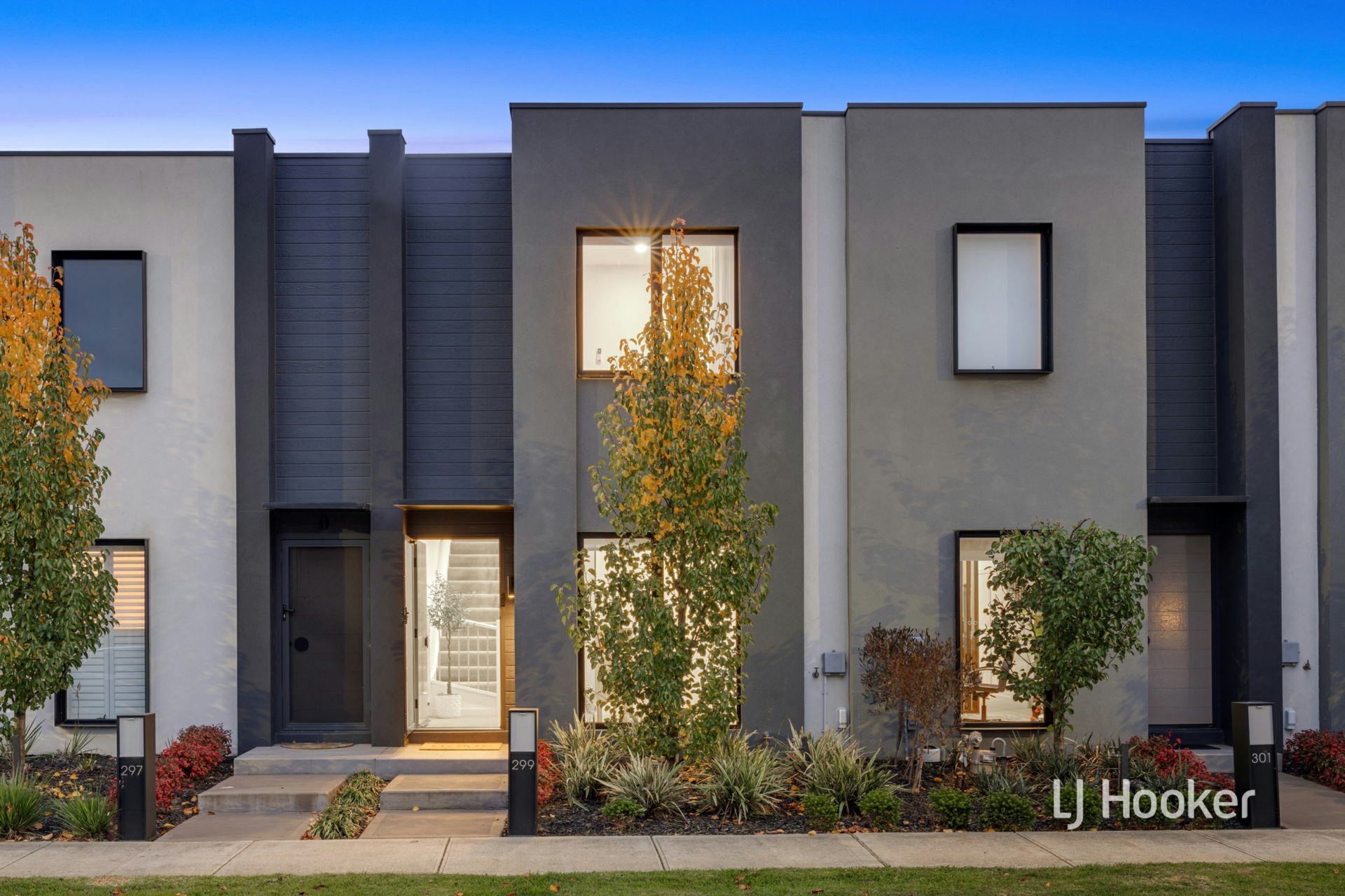 299 Waterhaven Boulevard, POINT COOK