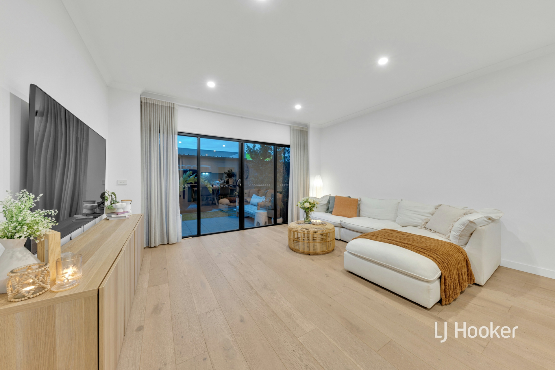 299 Waterhaven Boulevard, POINT COOK