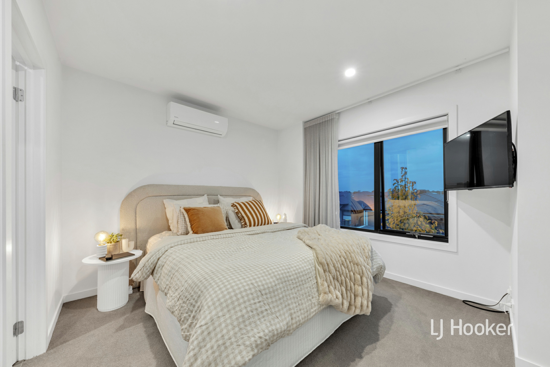 299 Waterhaven Boulevard, POINT COOK