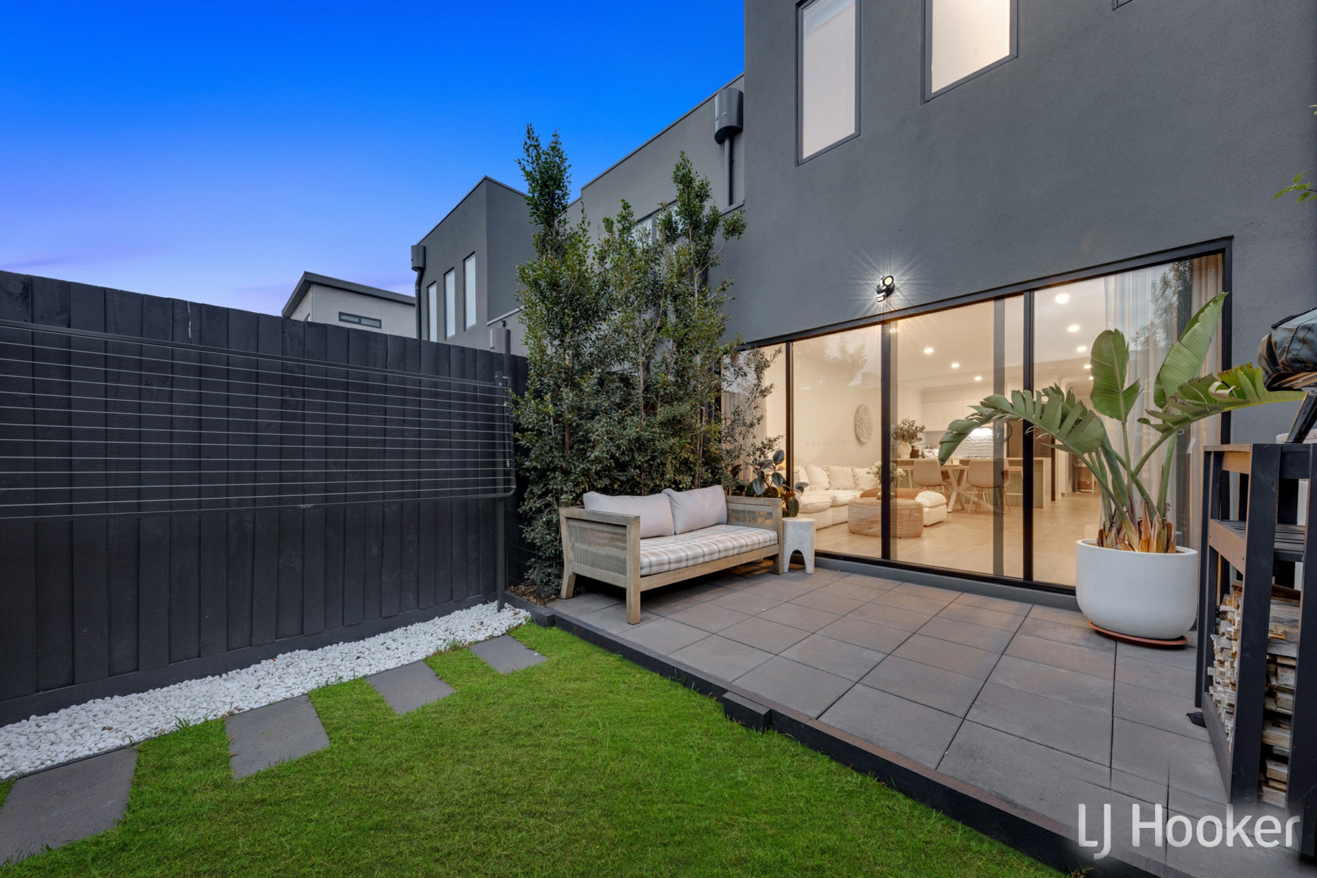 299 Waterhaven Boulevard, POINT COOK