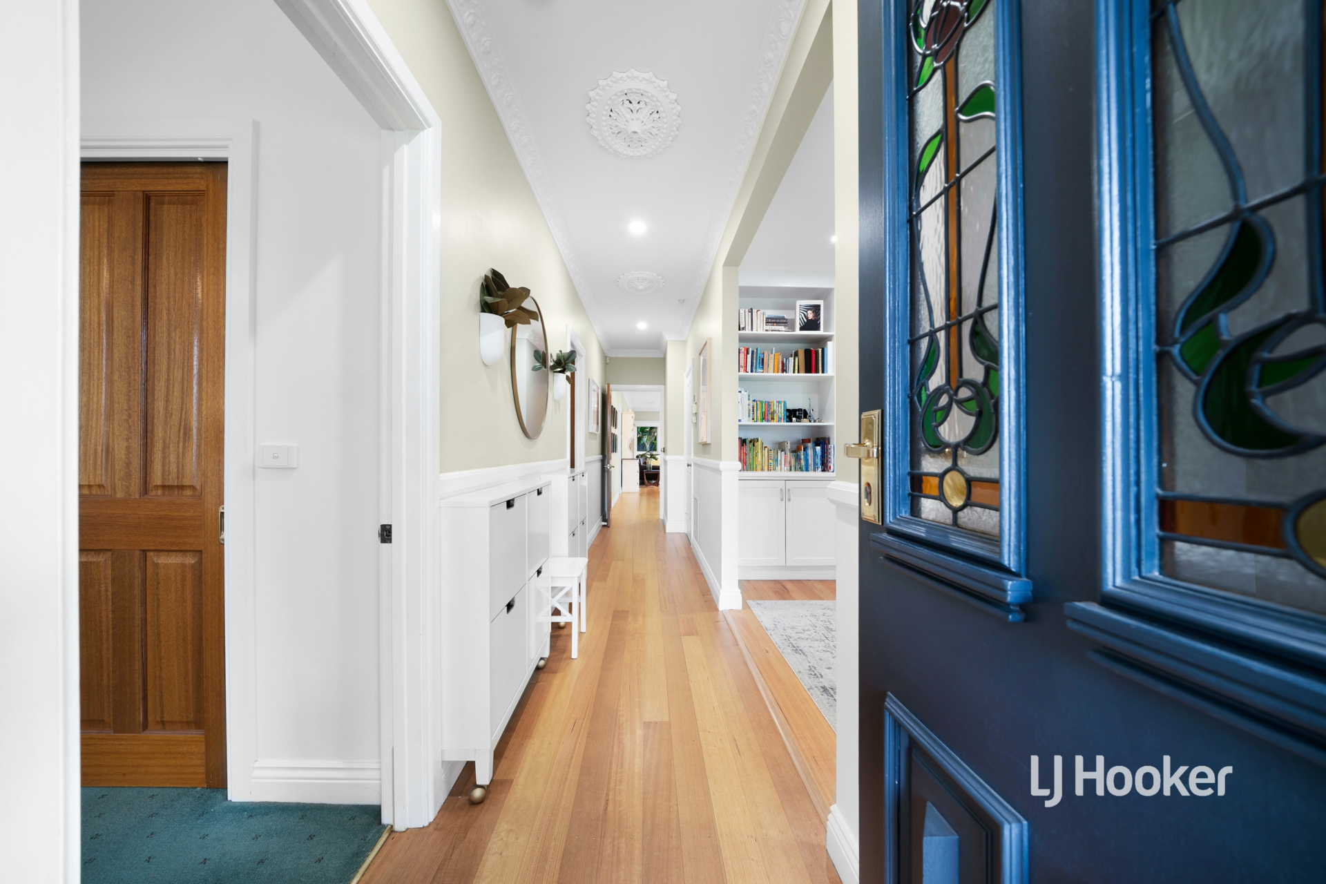17 Creswick Drive, POINT COOK