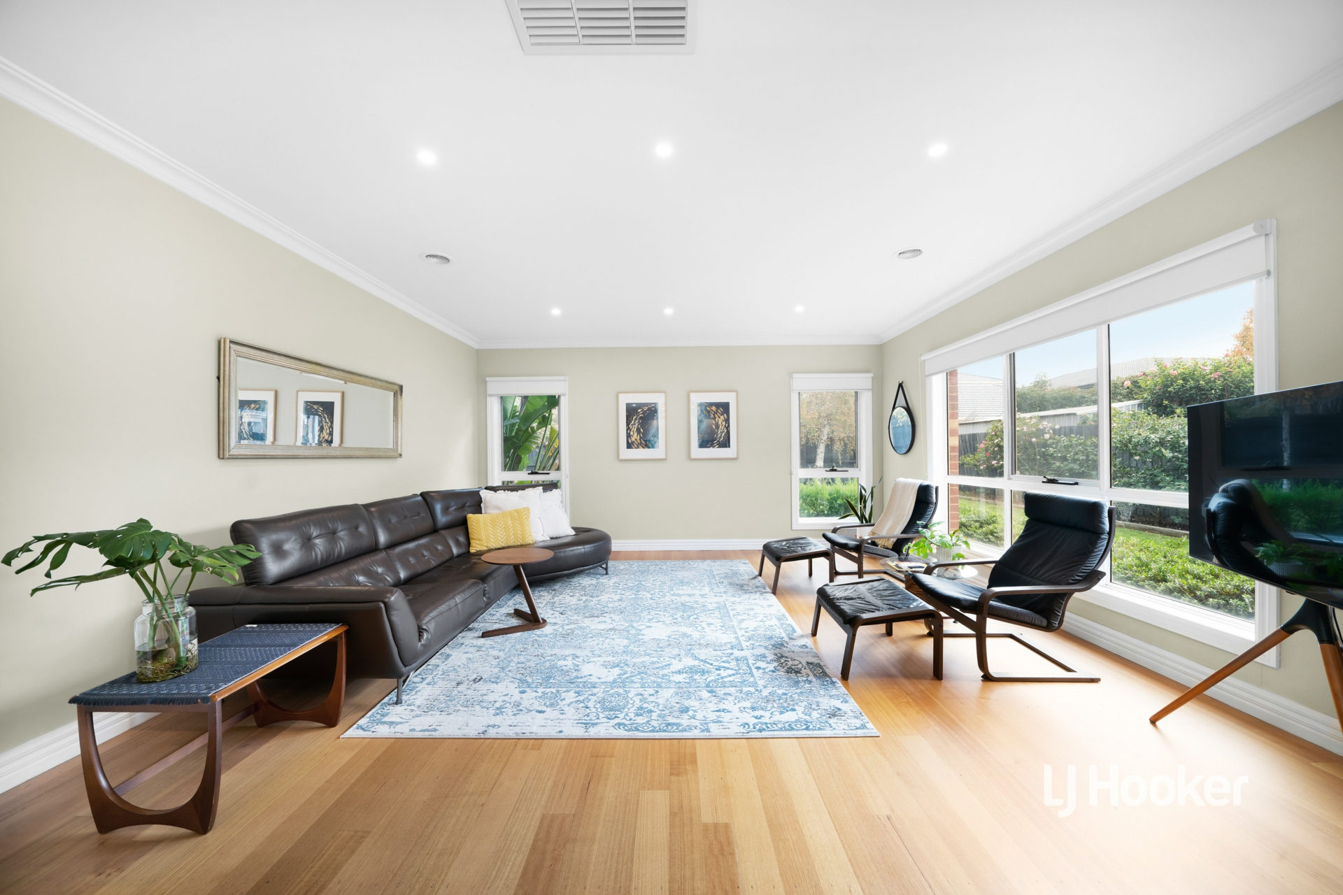 17 Creswick Drive, POINT COOK